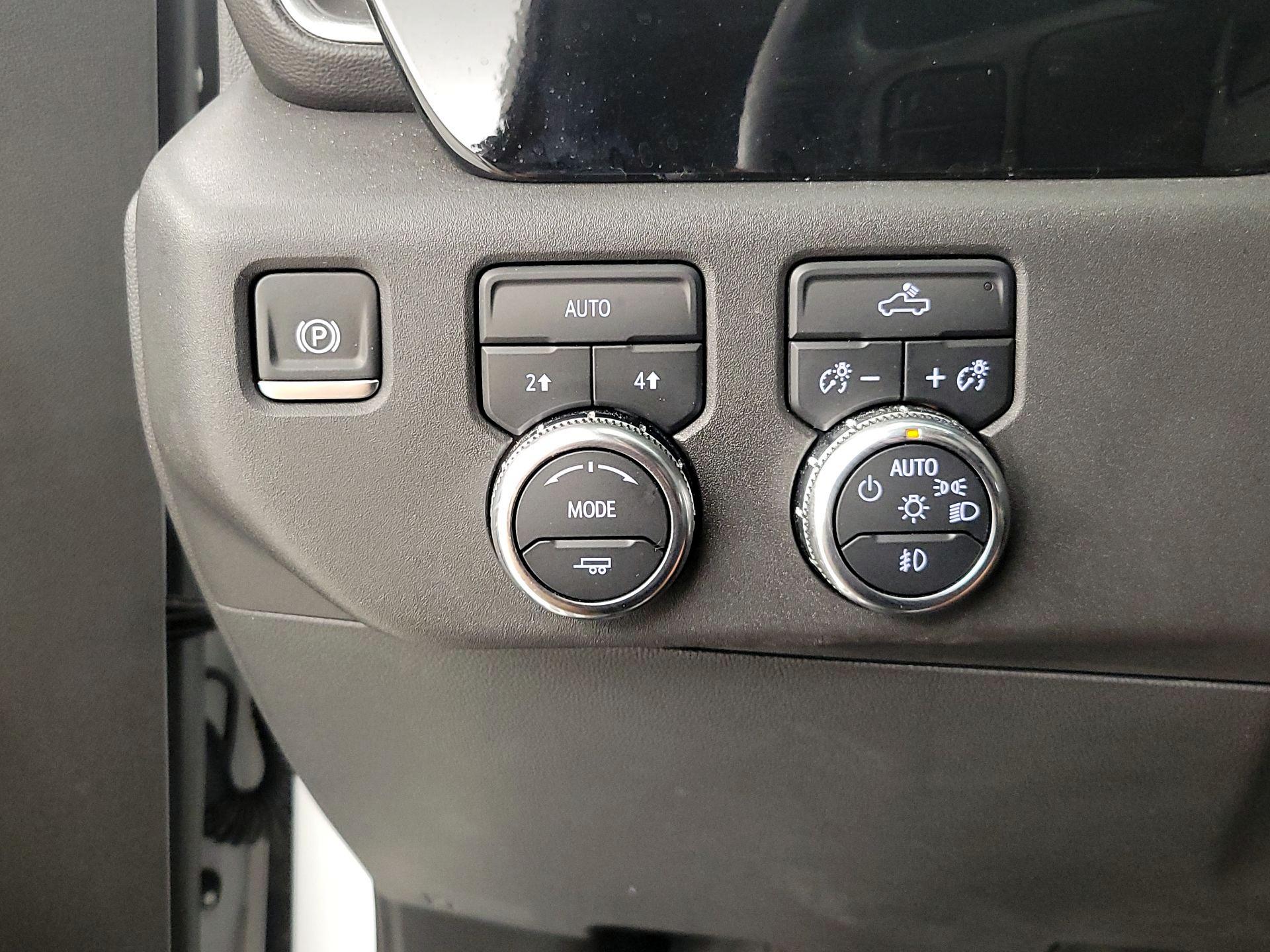 Thumbnail: 2024 GMC Sierra 1500 - 13