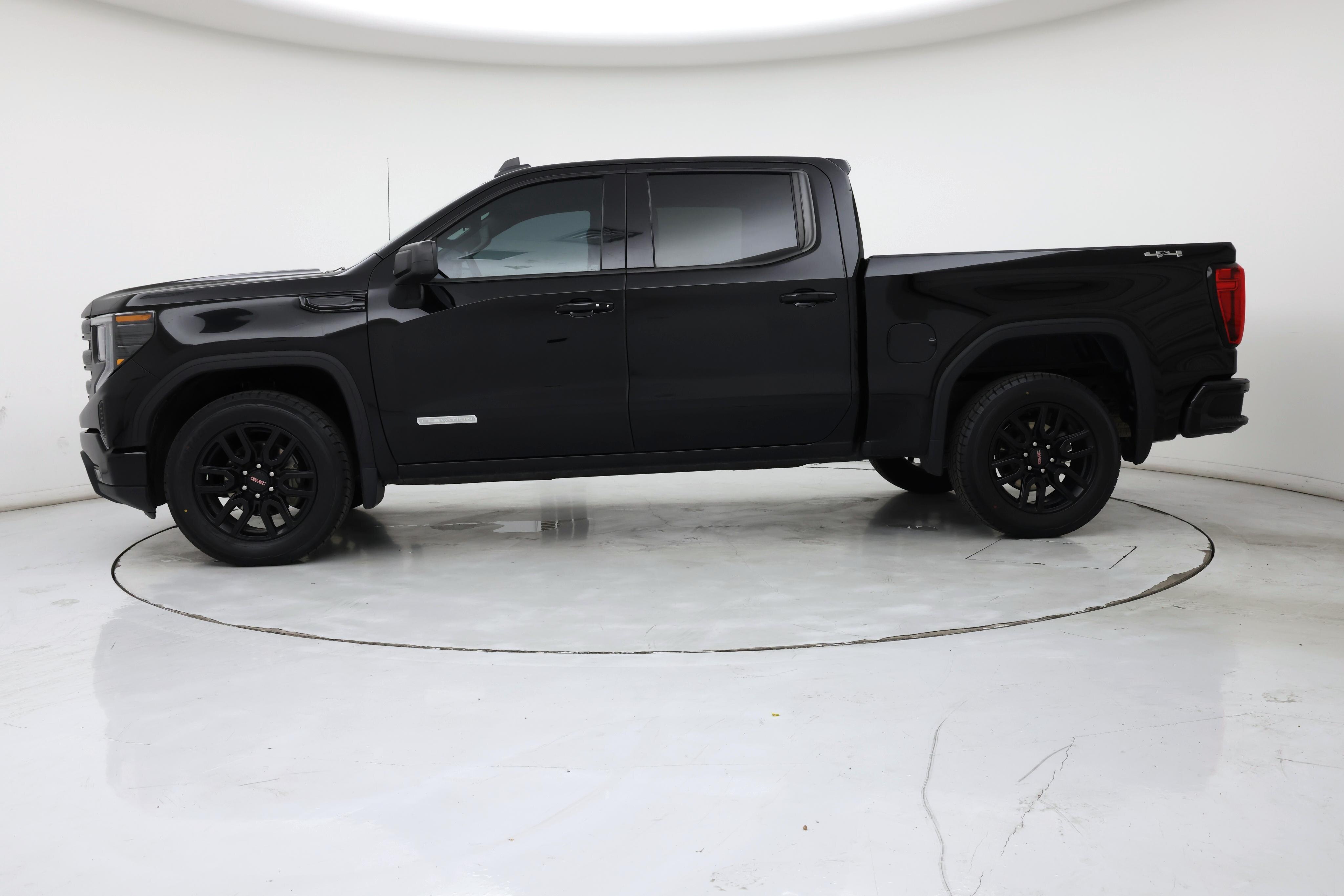 Thumbnail: 2023 GMC Sierra 1500 - 3