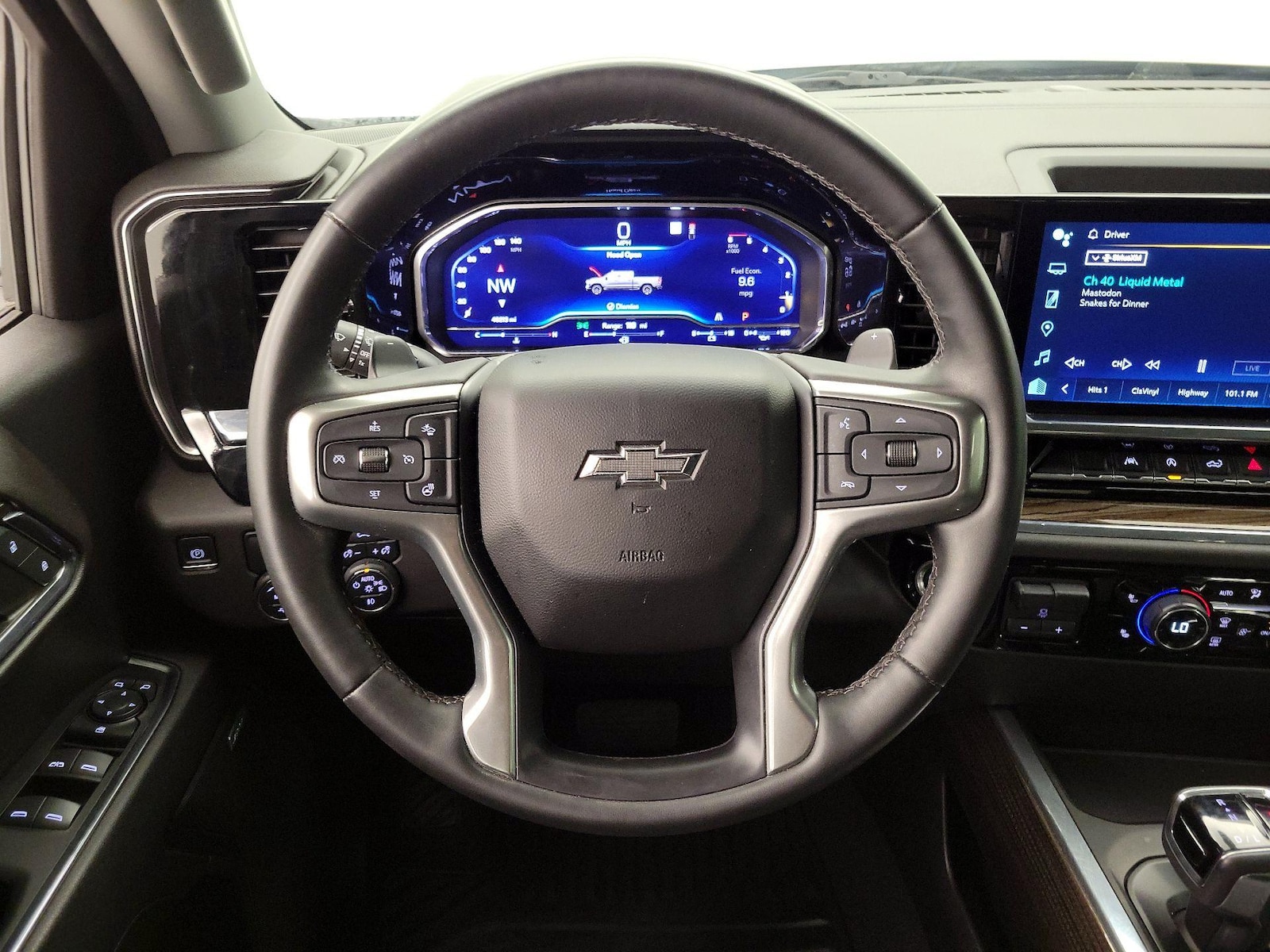 2023 Chevrolet Silverado 1500 RST - Photo 11