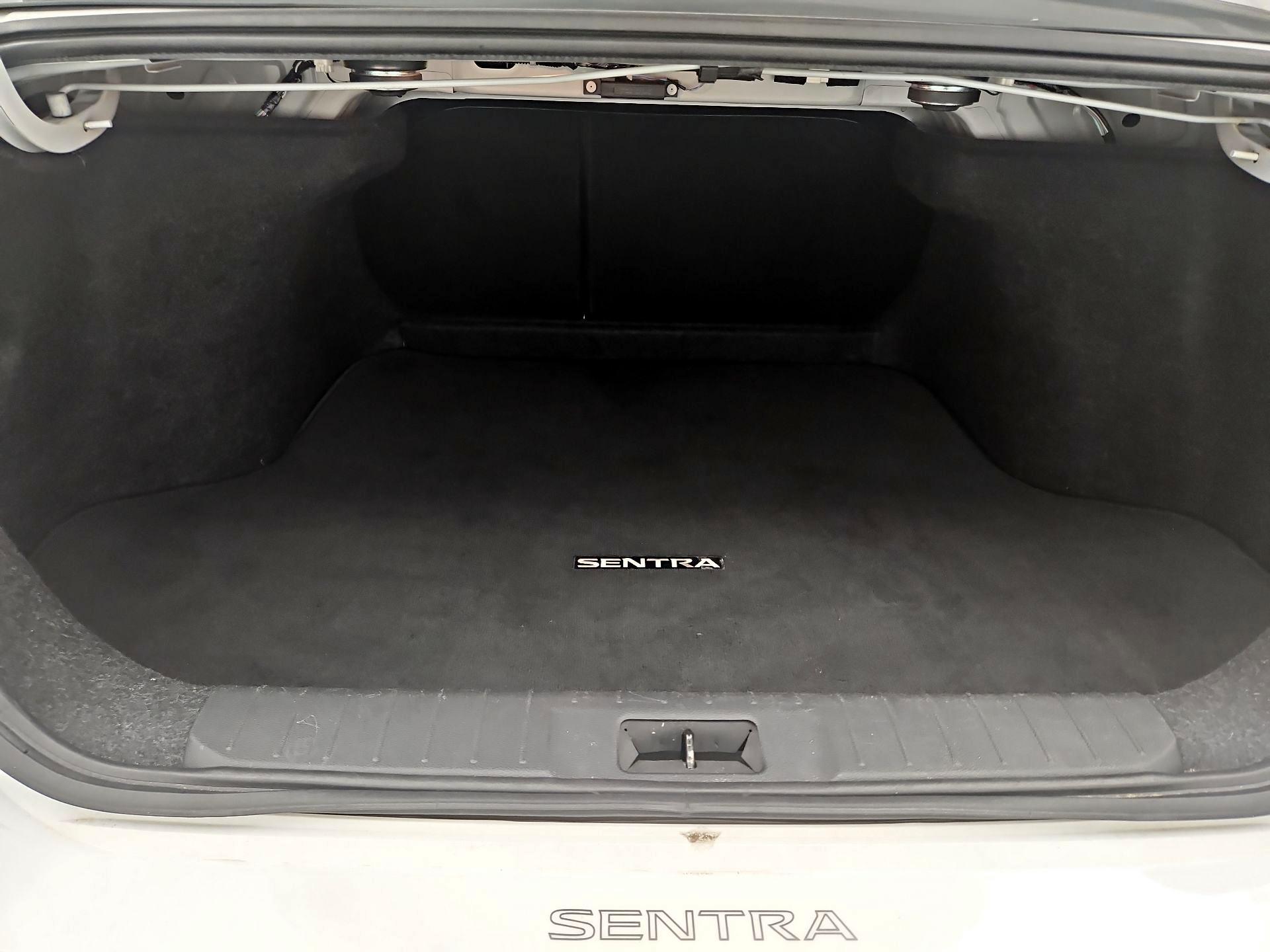 Thumbnail: 2022 Nissan Sentra - 20