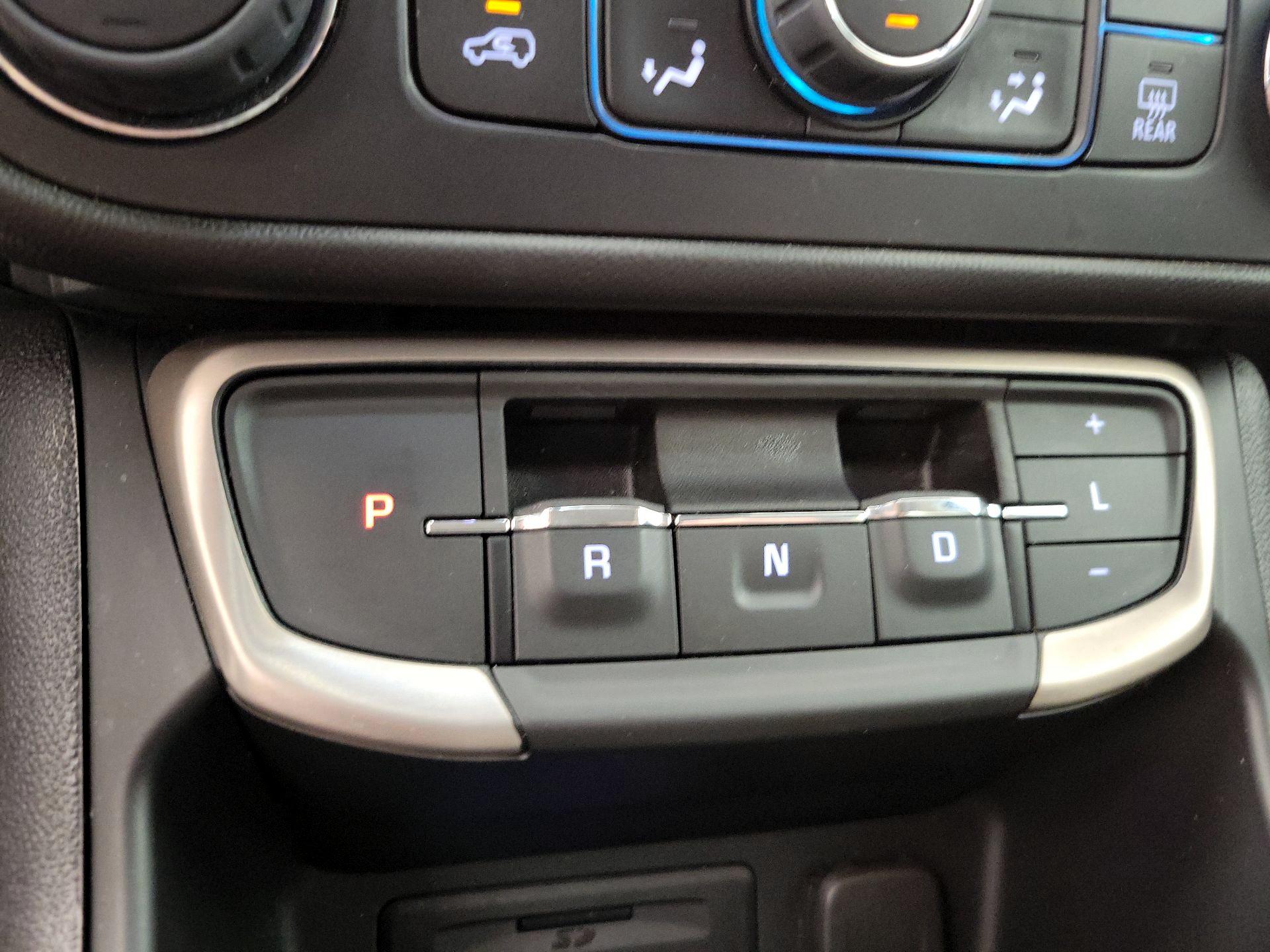 Thumbnail: 2022 GMC Terrain - 17