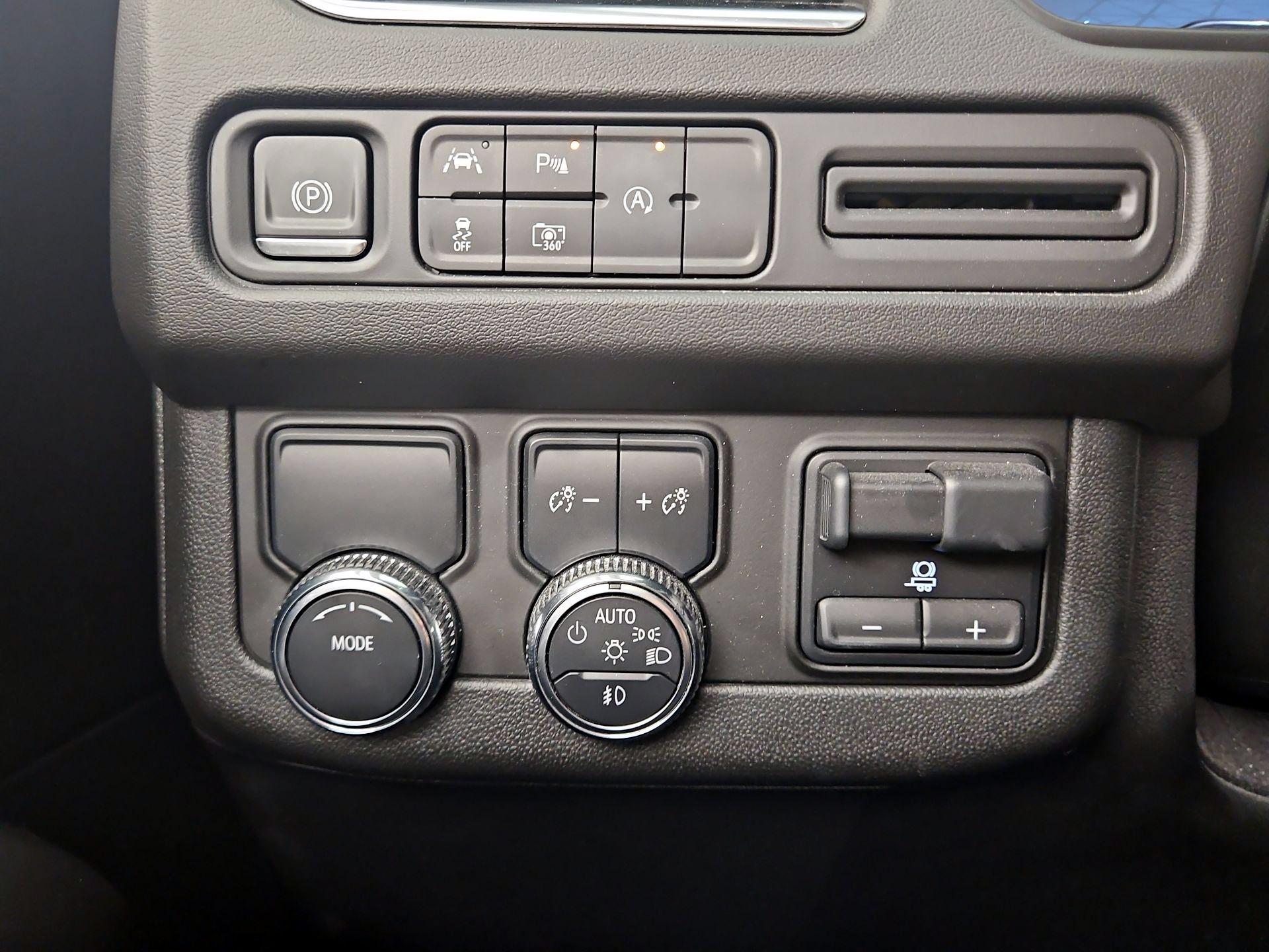 Thumbnail: 2024 GMC Yukon - 13