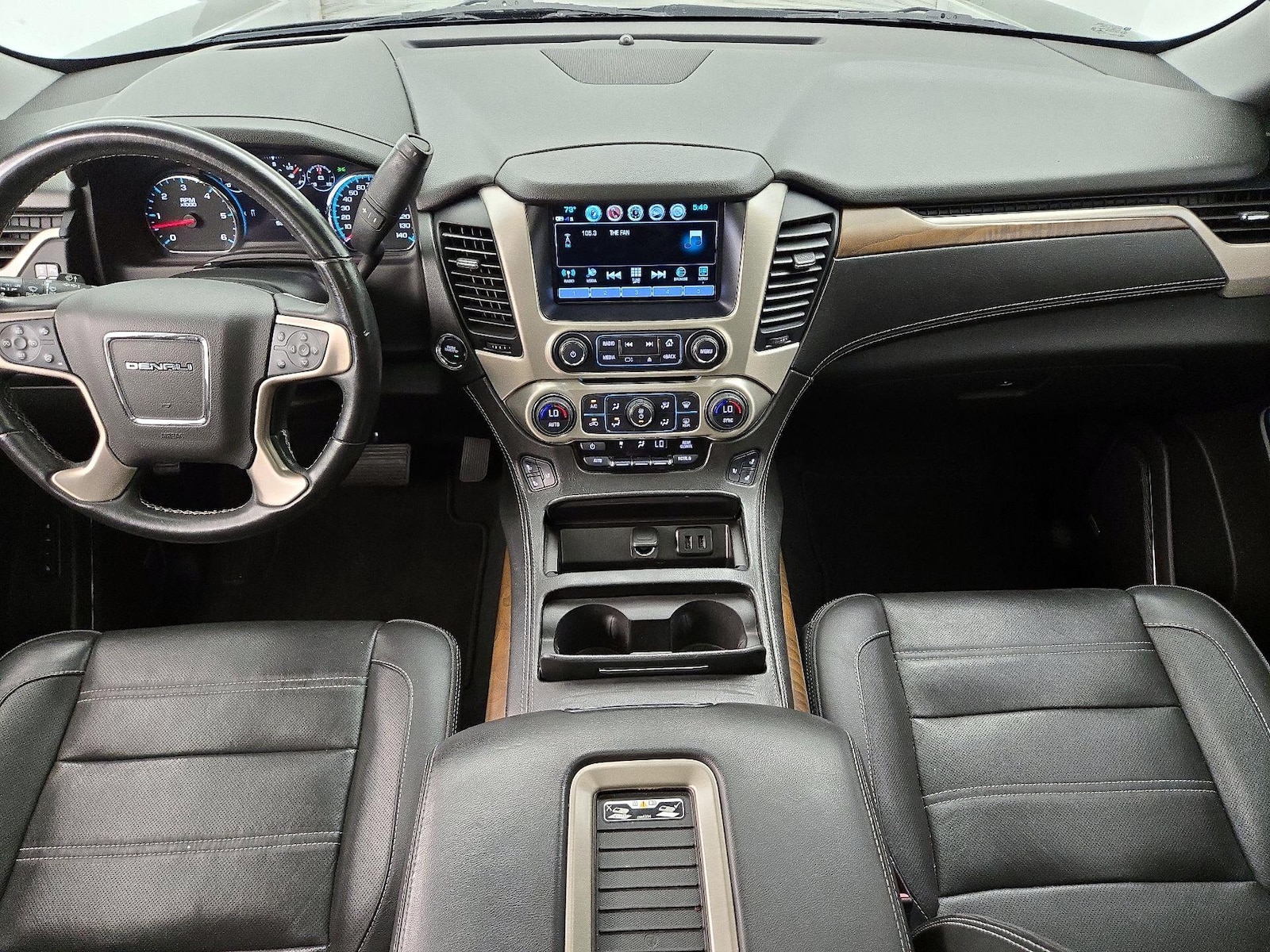 2020 GMC Yukon Denali - Photo 10