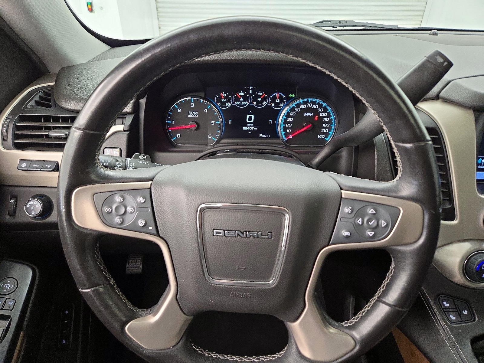 2020 GMC Yukon Denali - Photo 11