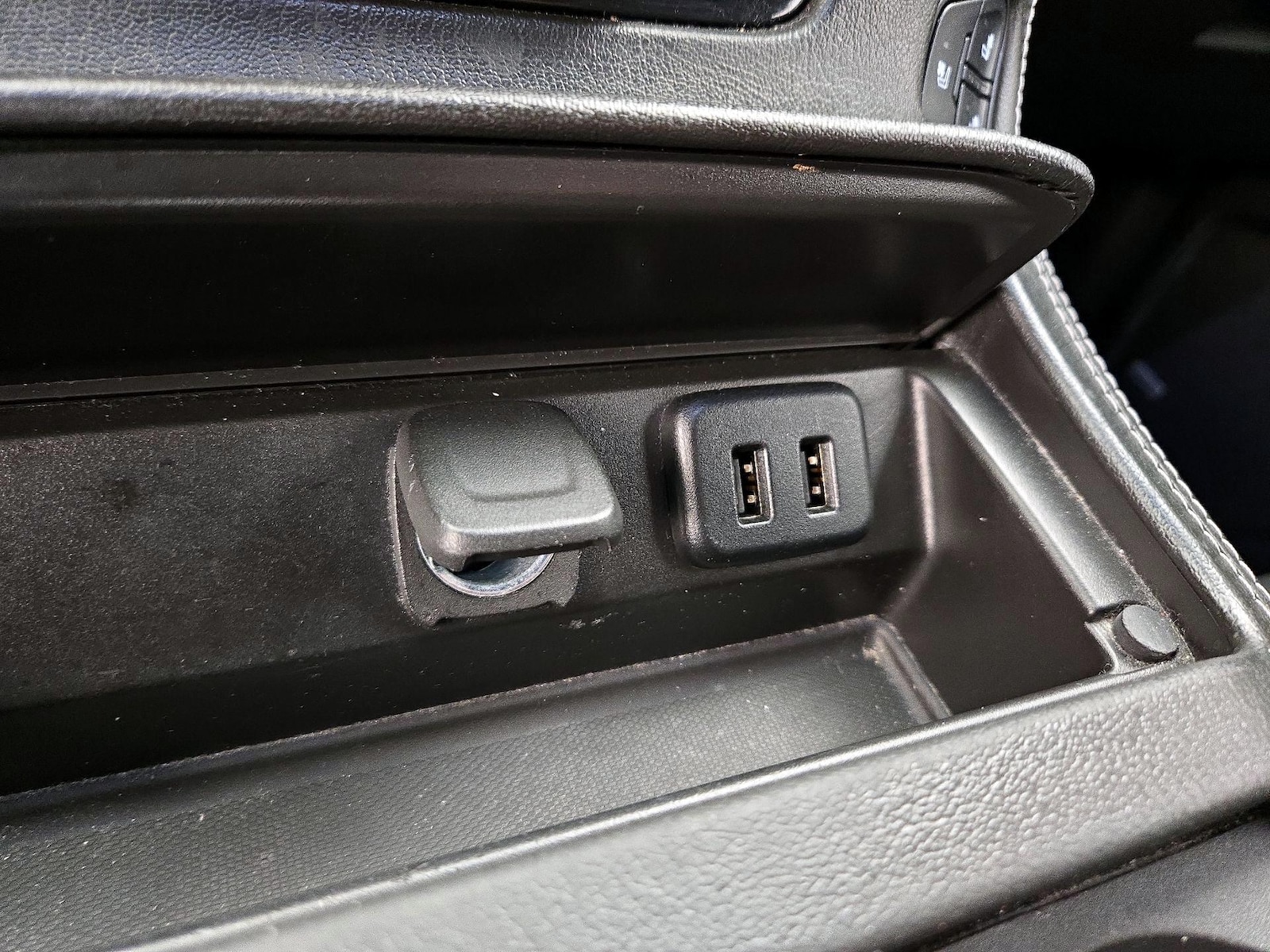 2020 GMC Yukon Denali - Photo 19