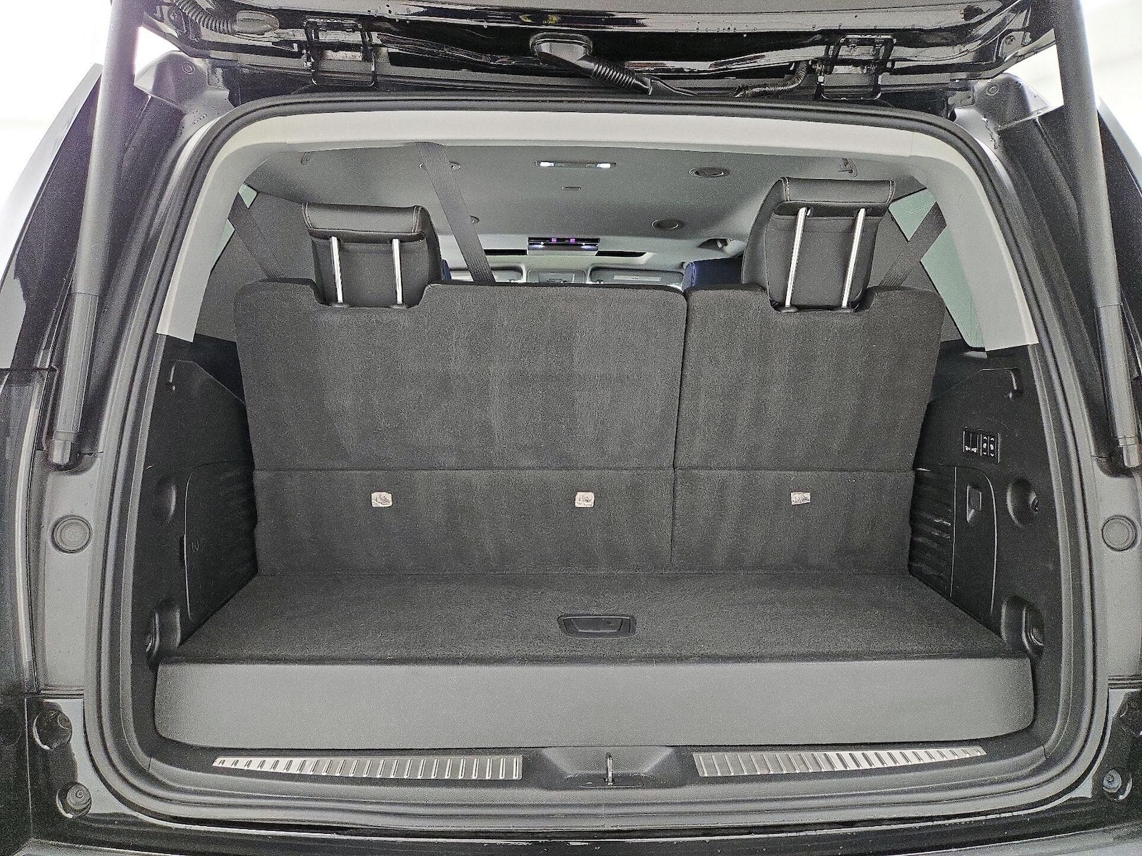 2020 GMC Yukon Denali - Photo 23