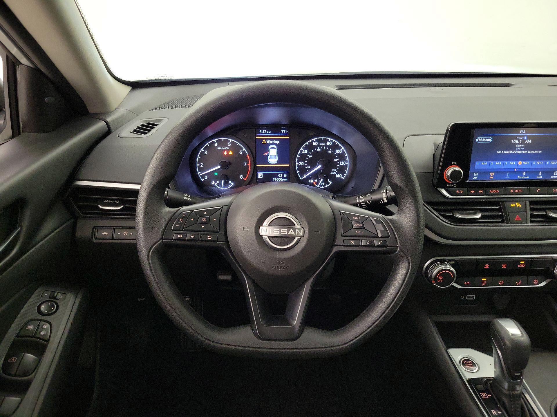 Thumbnail: 2024 Nissan Altima - 10