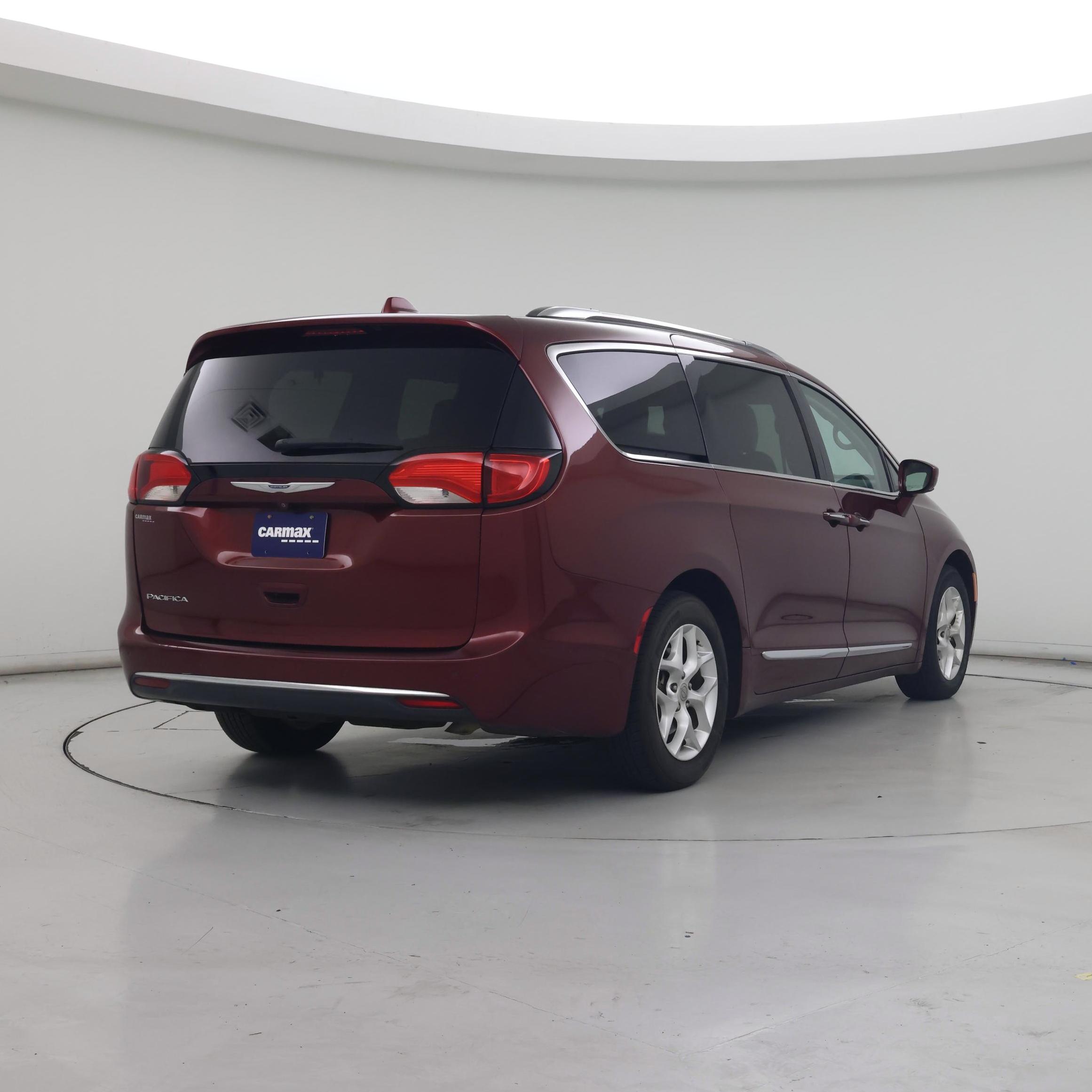 Thumbnail: 2020 Chrysler Pacifica - 8