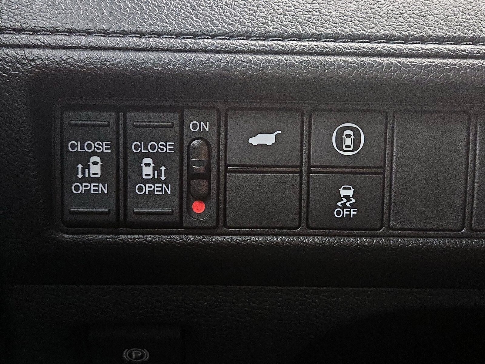 2024 Honda Odyssey EX-L - Photo 14