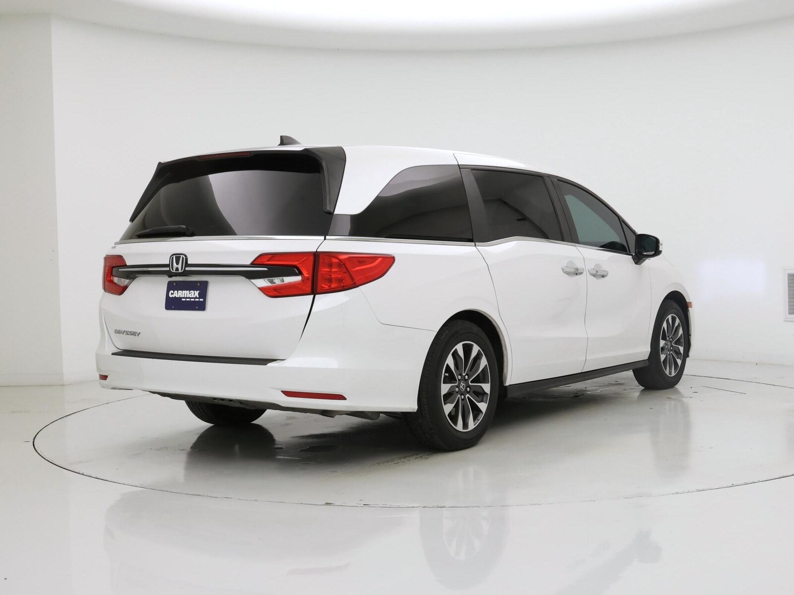 2024 Honda Odyssey EX-L - Photo 9