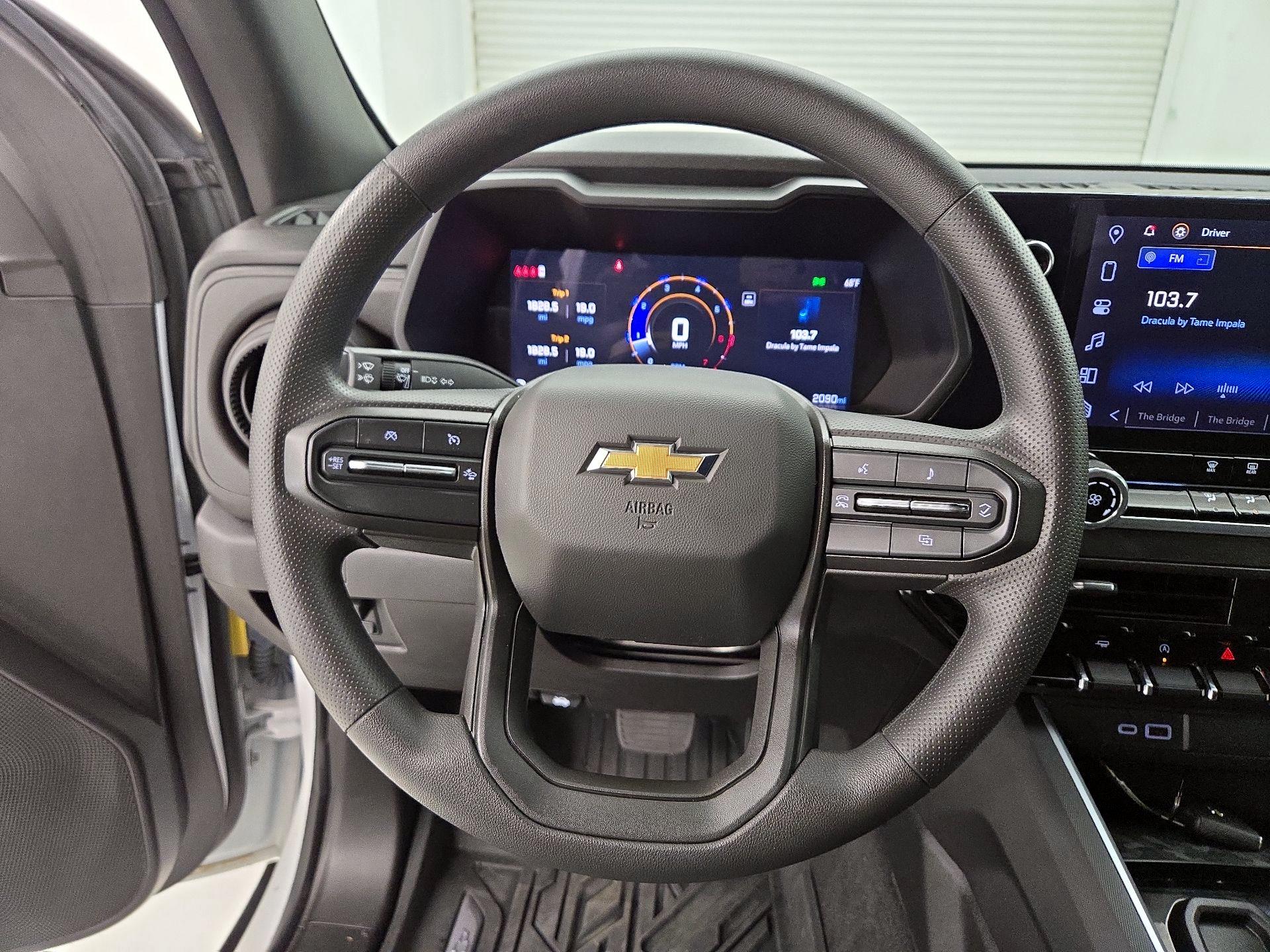Thumbnail: 2024 Chevrolet Colorado - 10