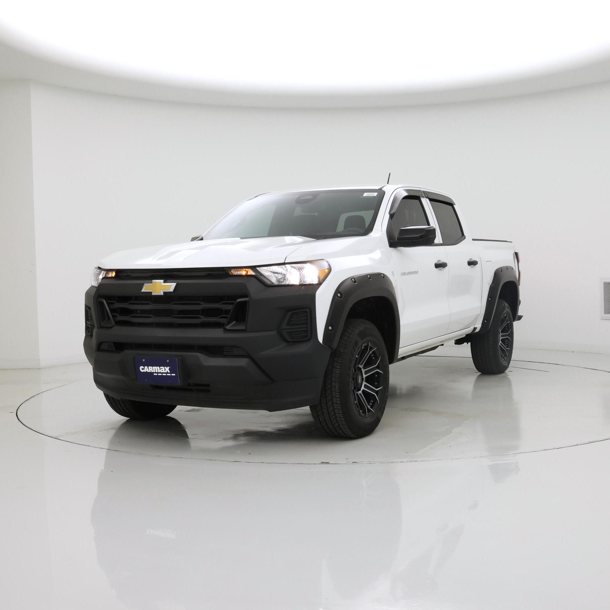Thumbnail: 2024 Chevrolet Colorado - 4