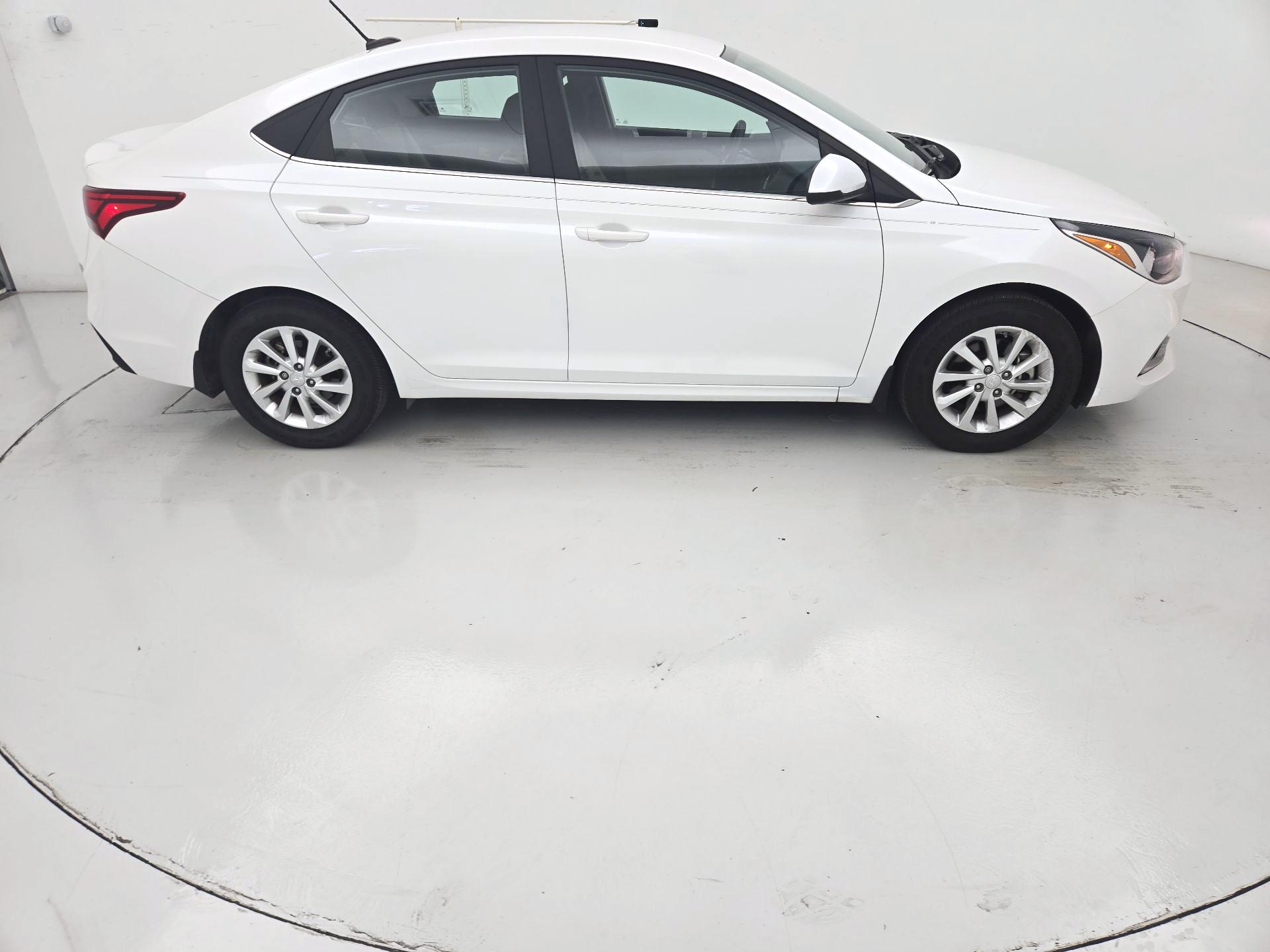 Thumbnail: 2022 Hyundai Accent - 4