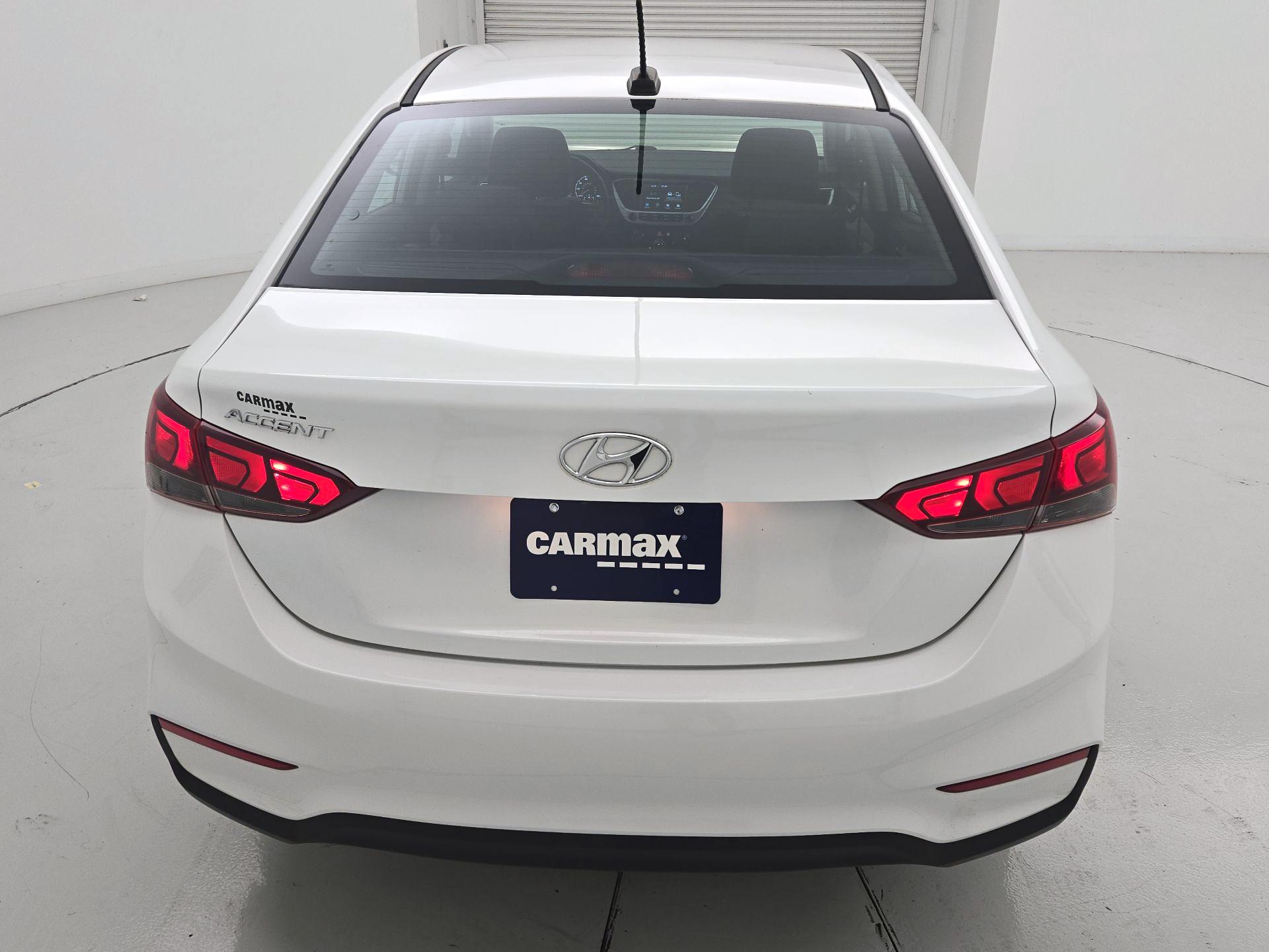 Thumbnail: 2022 Hyundai Accent - 6