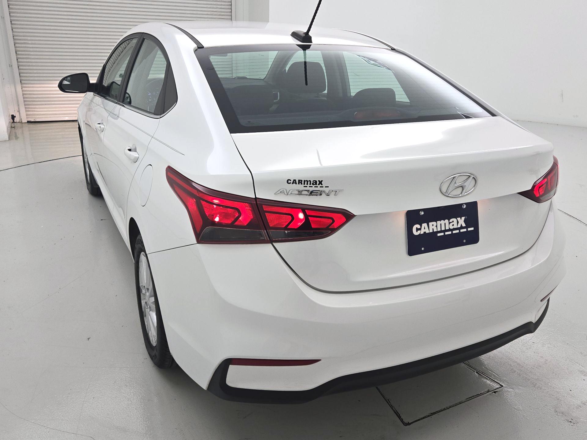 Thumbnail: 2022 Hyundai Accent - 7