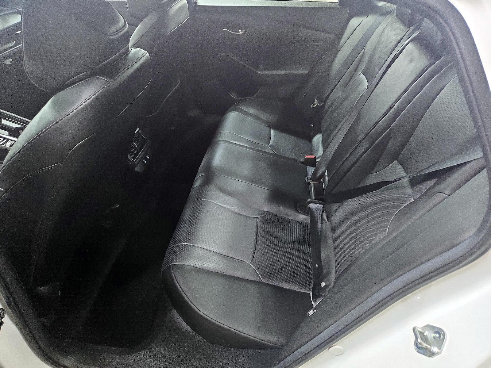 2025 Honda Accord Hybrid Sport-L - Photo 19