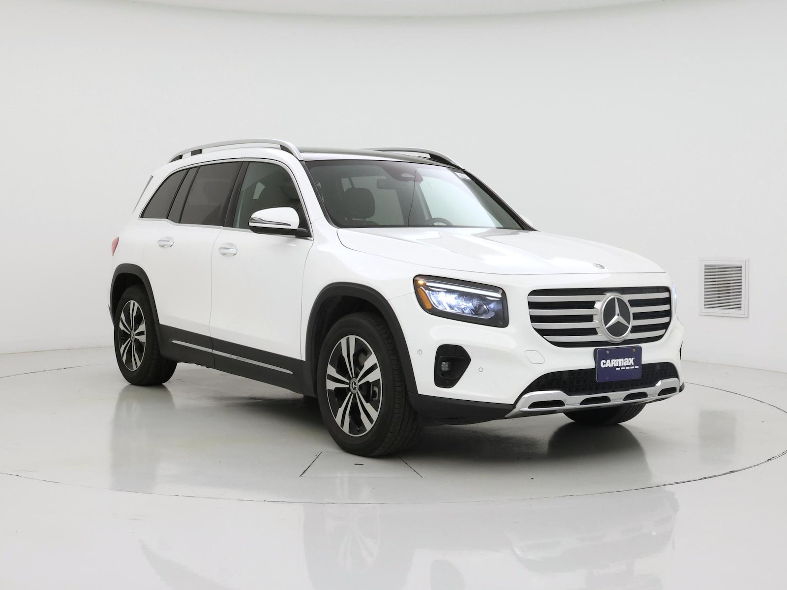 2025 Mercedes-Benz GLB Base - Photo 2