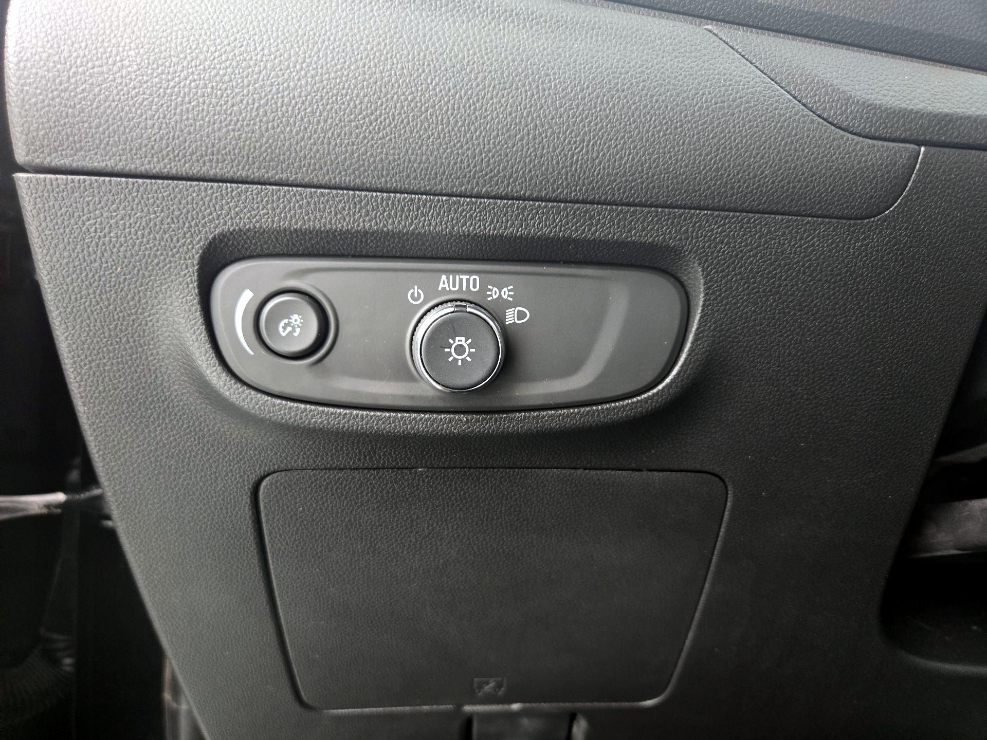 Thumbnail: 2024 Buick Encore GX - 11