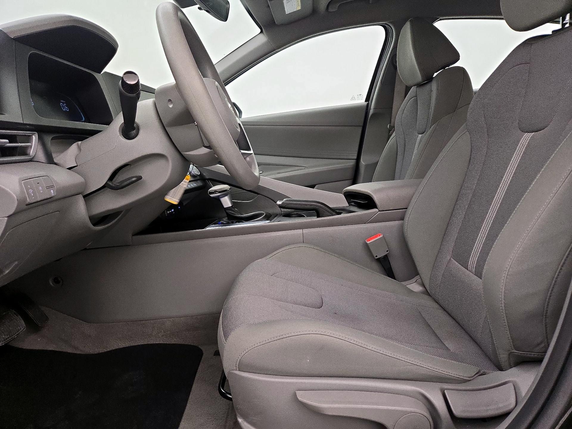 Thumbnail: 2026 Hyundai Elantra - 9