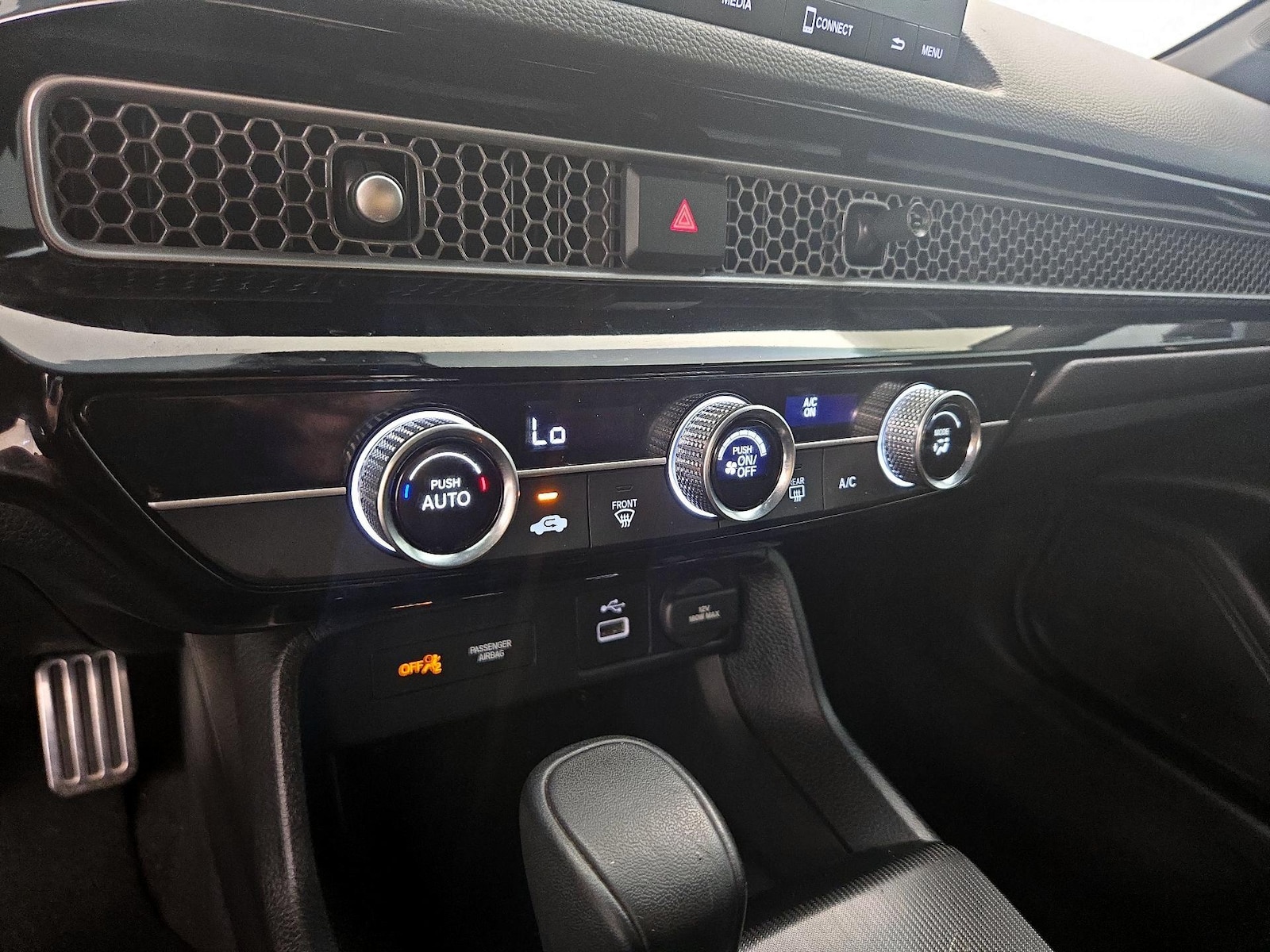 2024 Honda Civic Sport - Photo 17