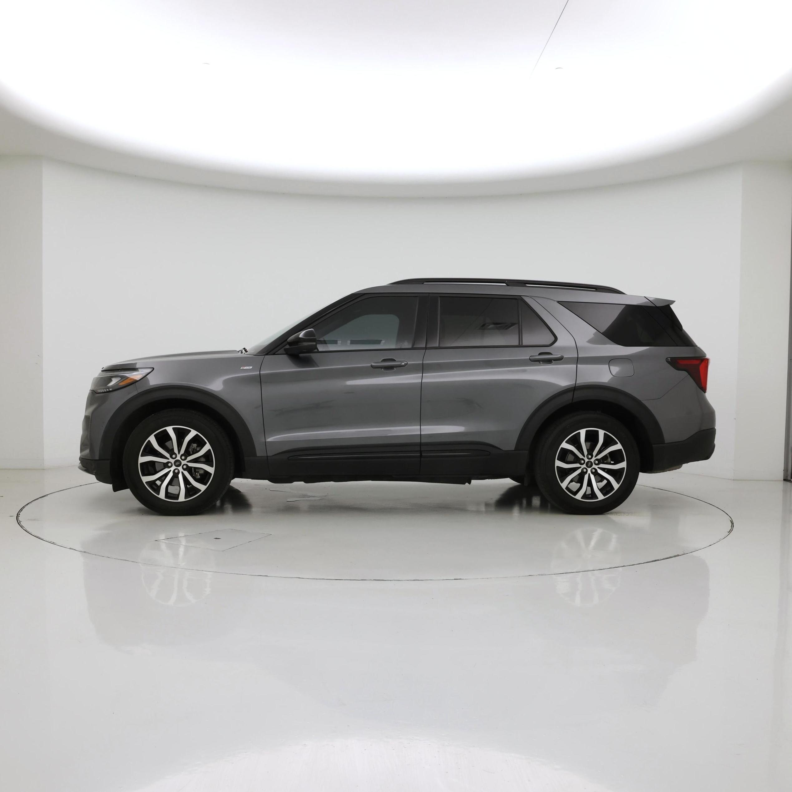 Thumbnail: 2025 Ford Explorer - 3