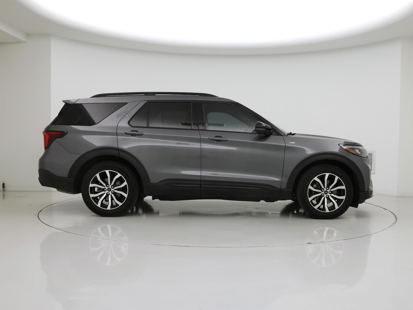 2025 Ford Explorer ST-LINE - Photo 8