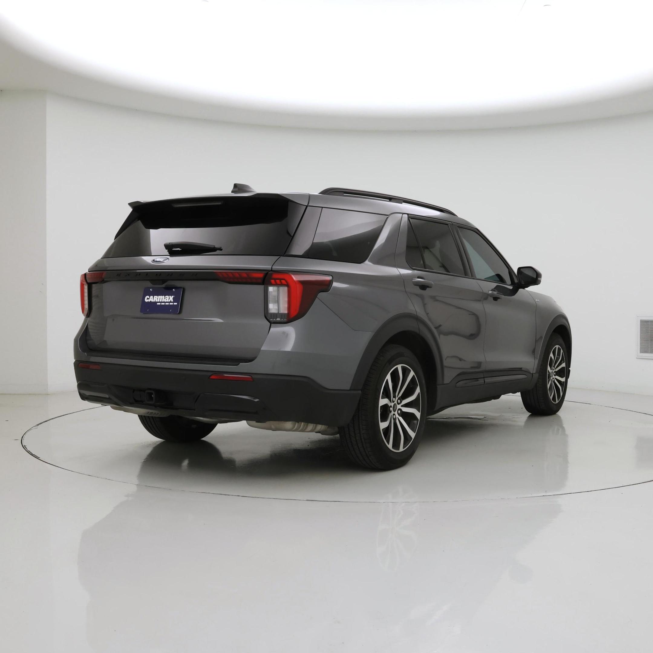 Thumbnail: 2025 Ford Explorer - 8