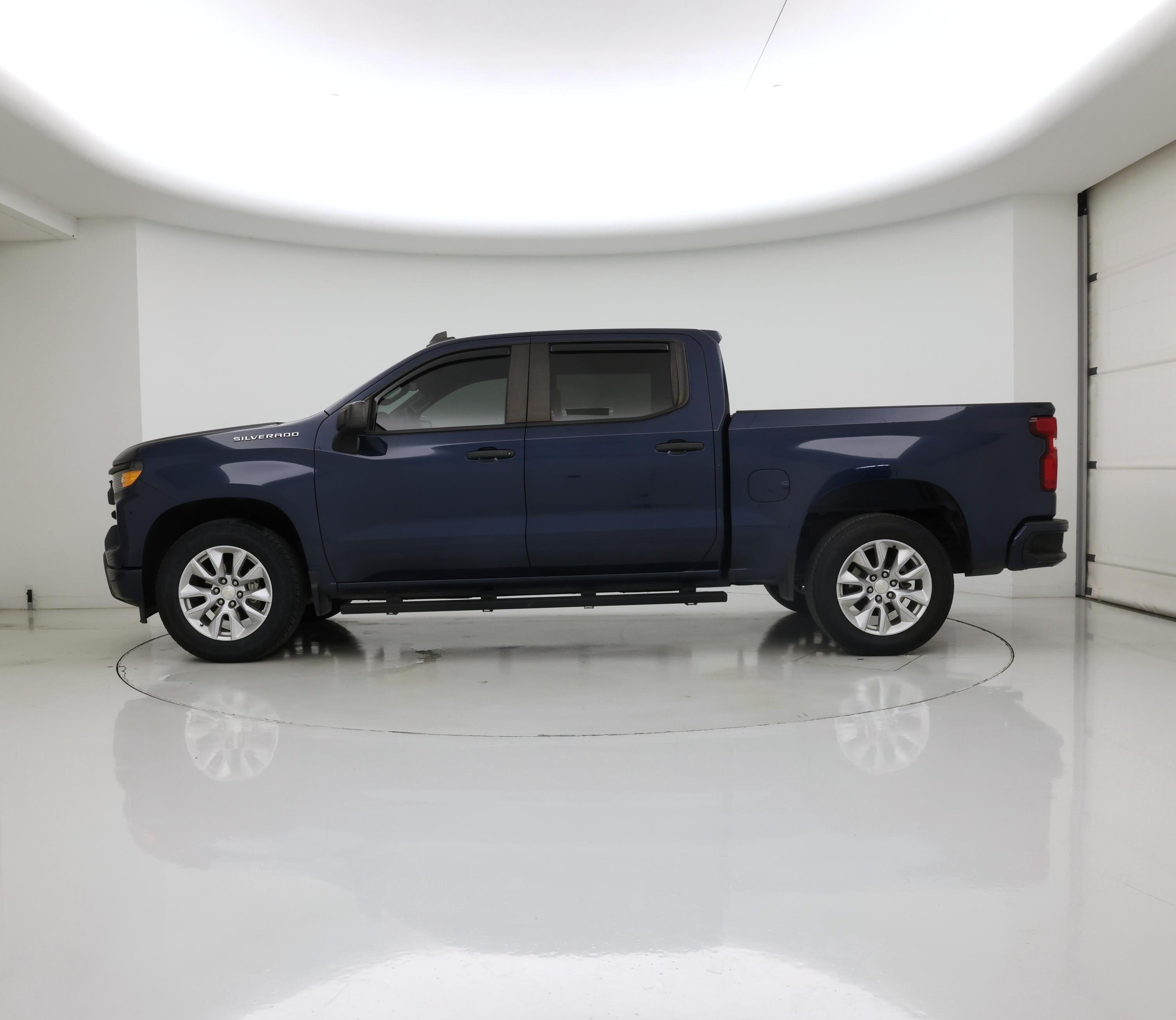 Thumbnail: 2023 Chevrolet Silverado 1500 - 3