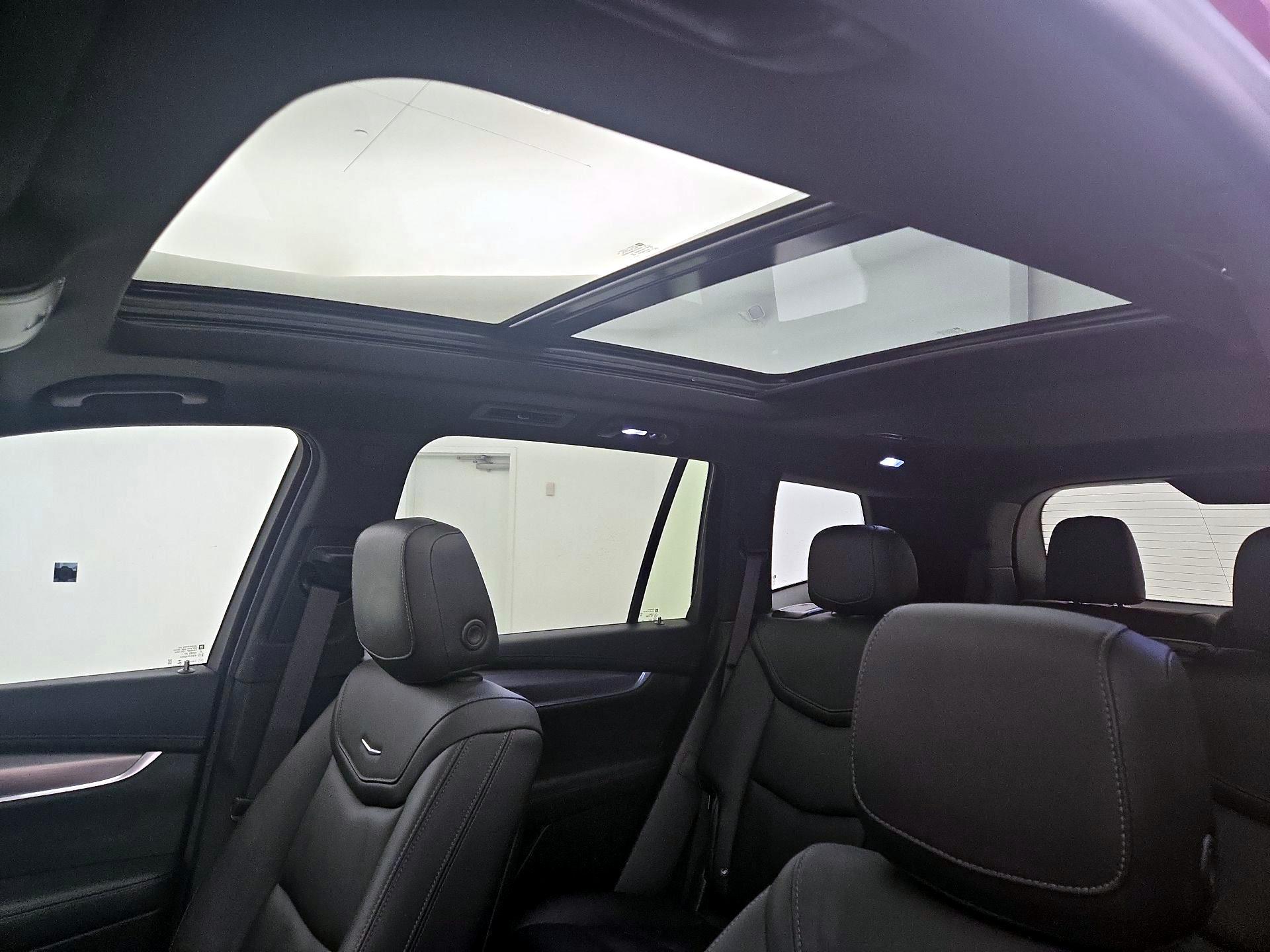 Thumbnail: 2024 Cadillac XT6 - 19