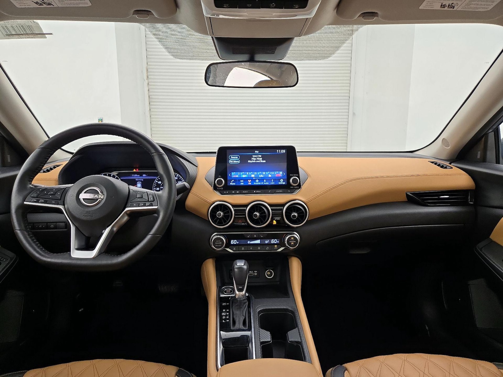 2025 Nissan Sentra SV - Photo 10