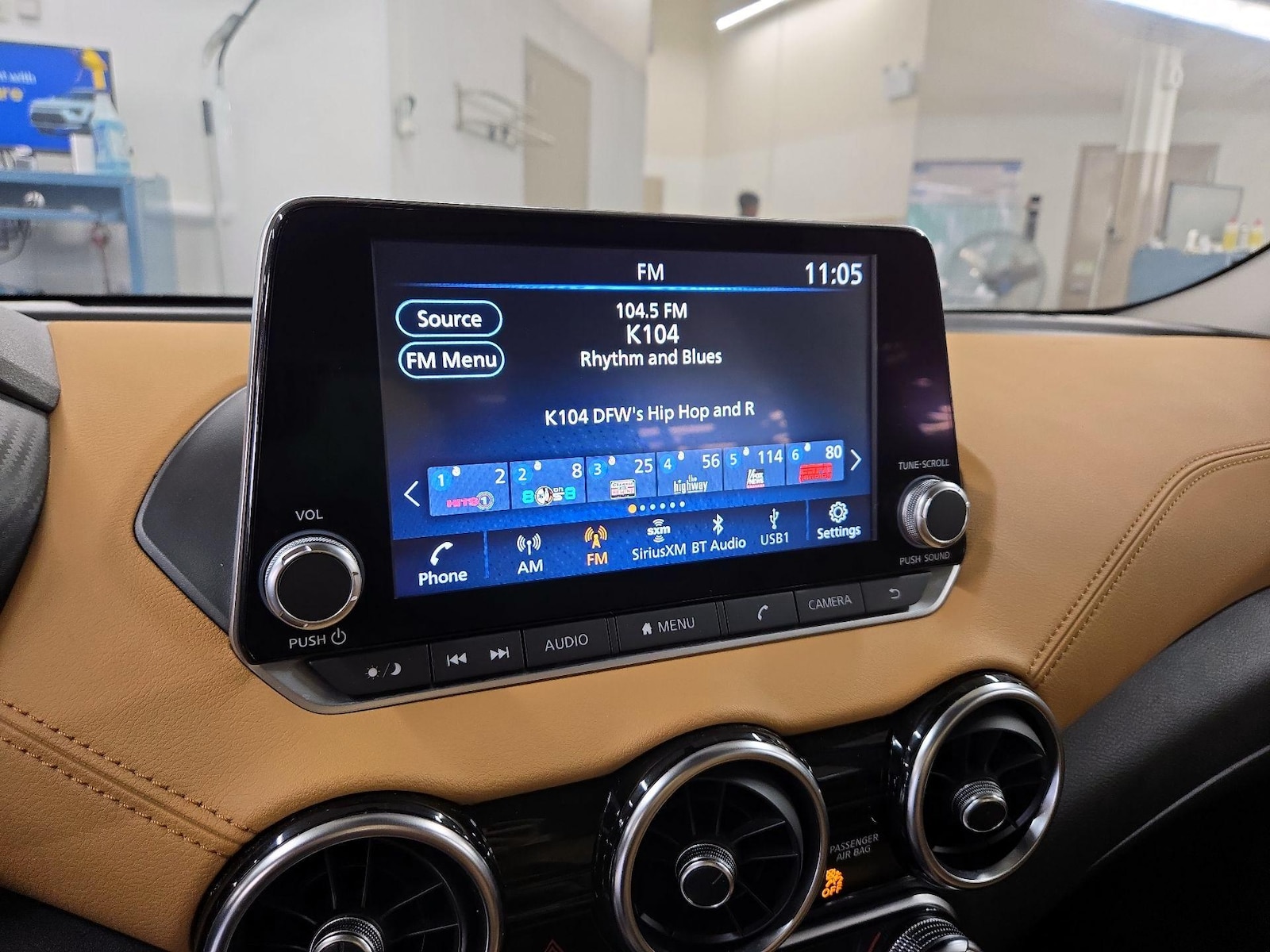 2025 Nissan Sentra SV - Photo 16