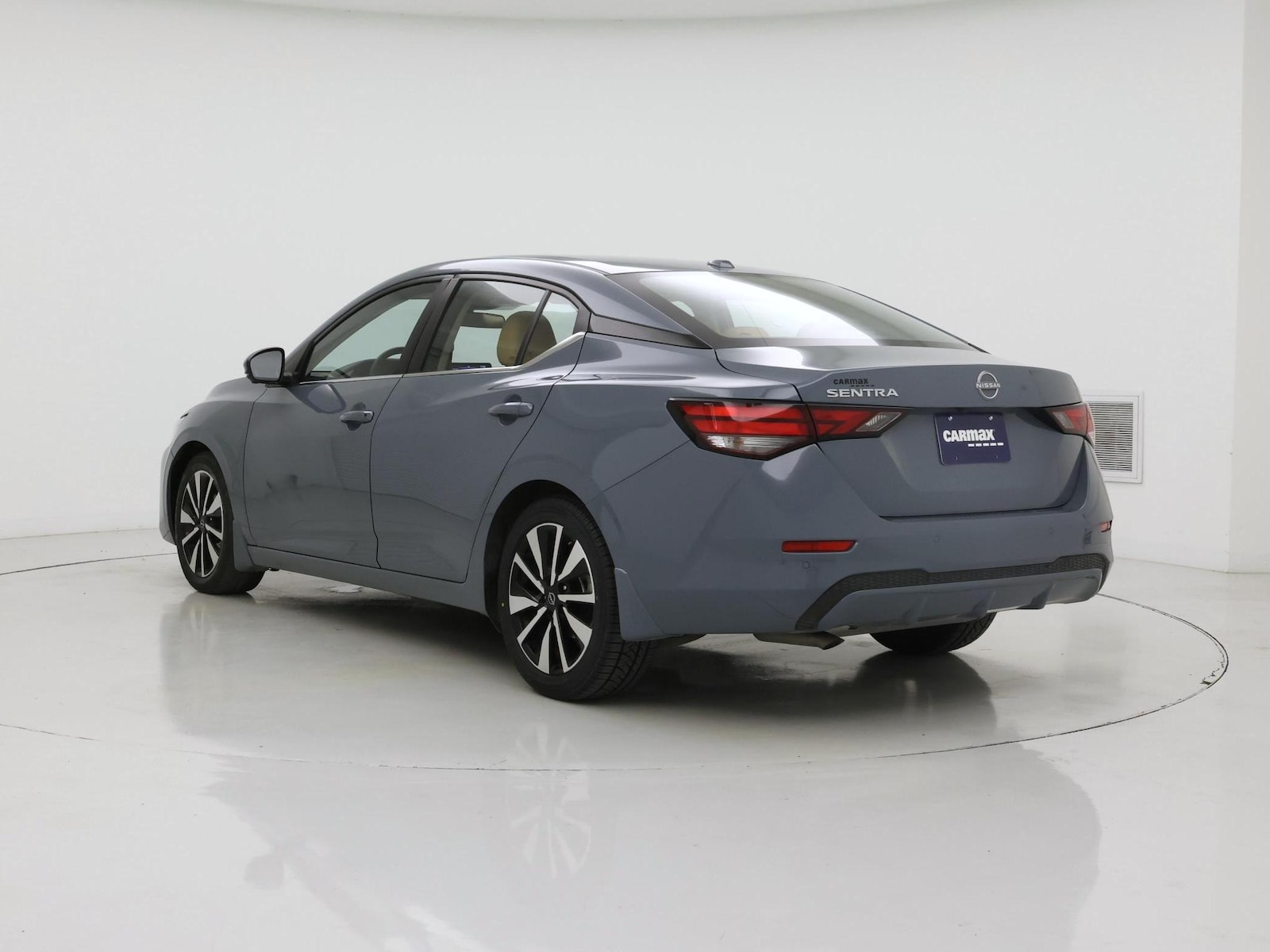 2025 Nissan Sentra SV - Photo 3