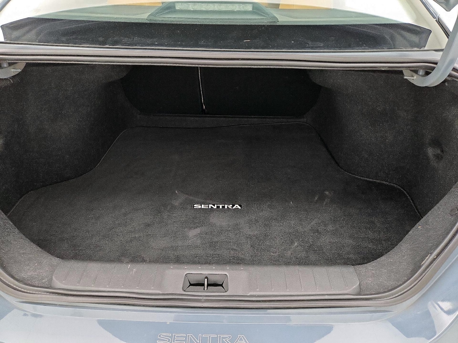 2025 Nissan Sentra SV - Photo 22