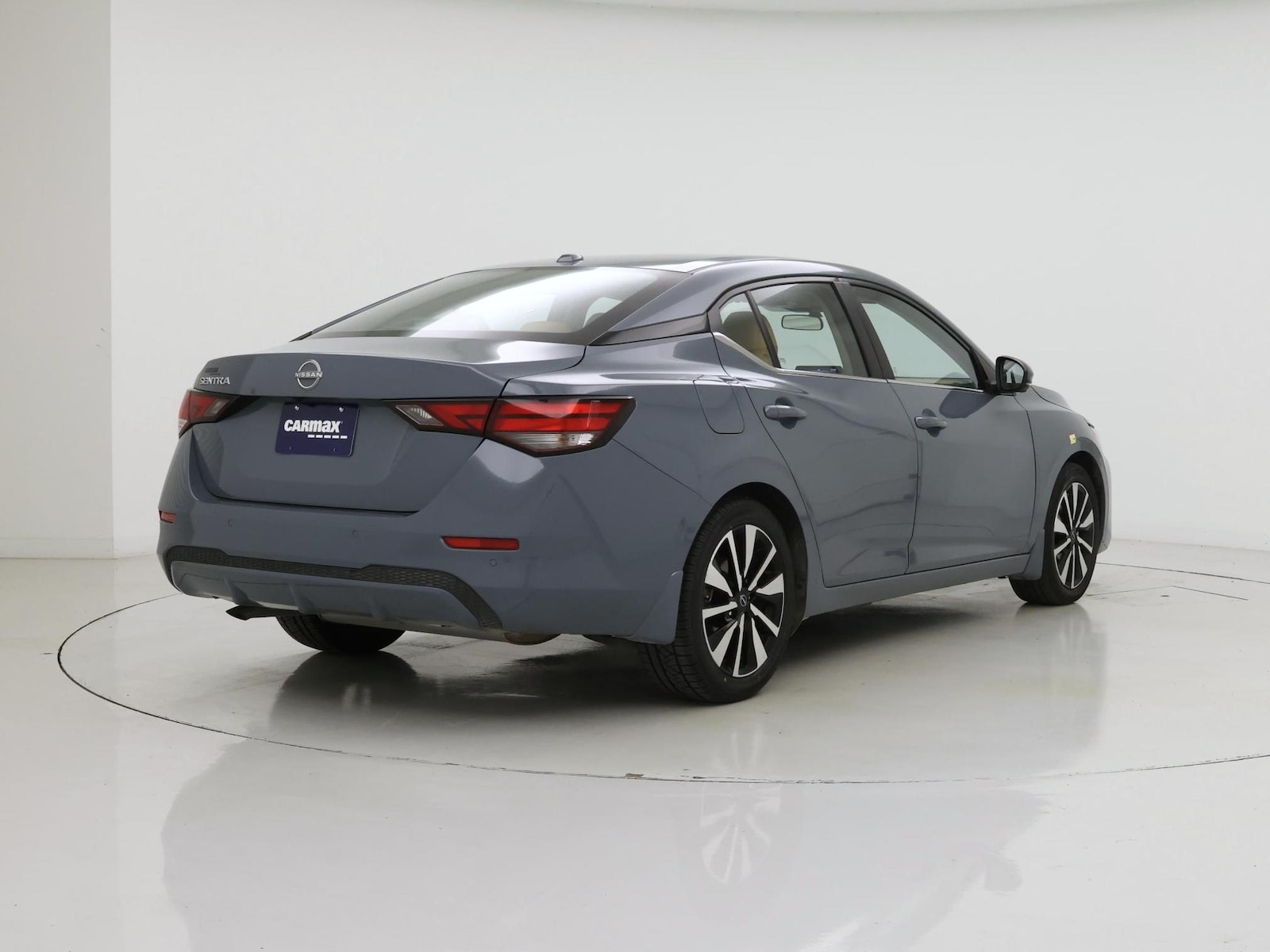 2025 Nissan Sentra SV - Photo 9