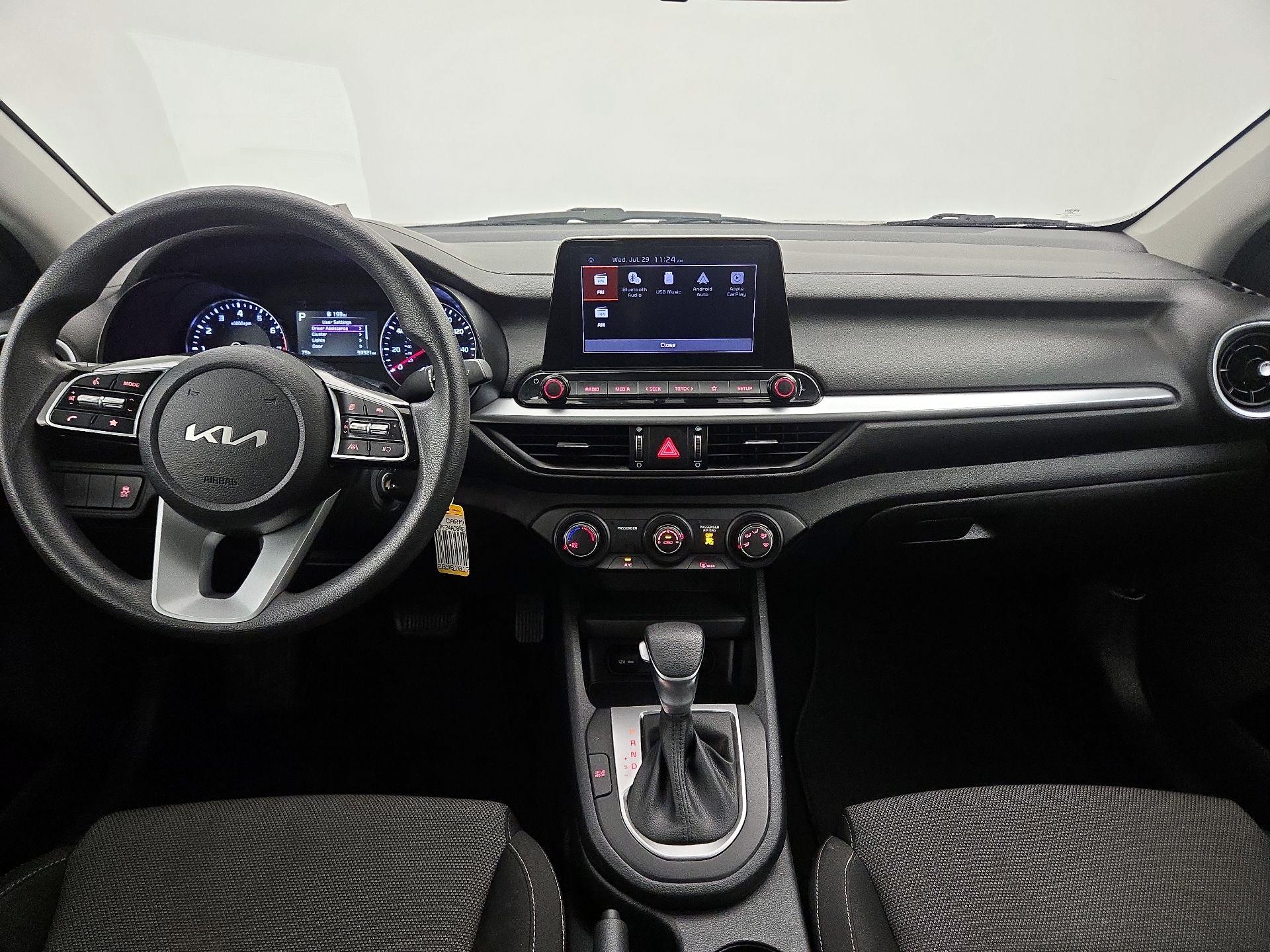 Thumbnail: 2024 Kia Forte - 9