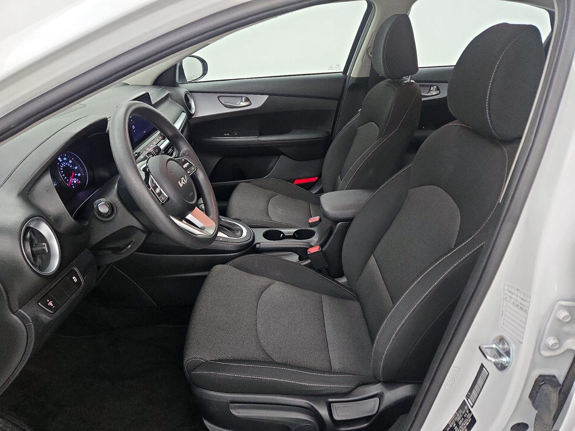 Thumbnail: 2024 Kia Forte - 11