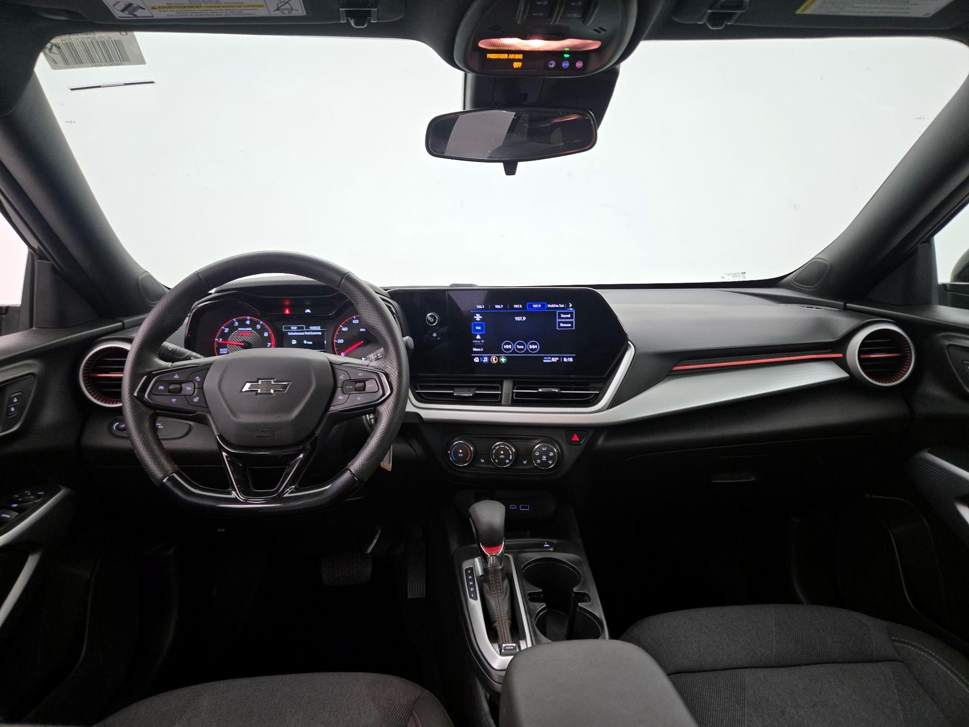 Thumbnail: 2025 Chevrolet Trax - 9