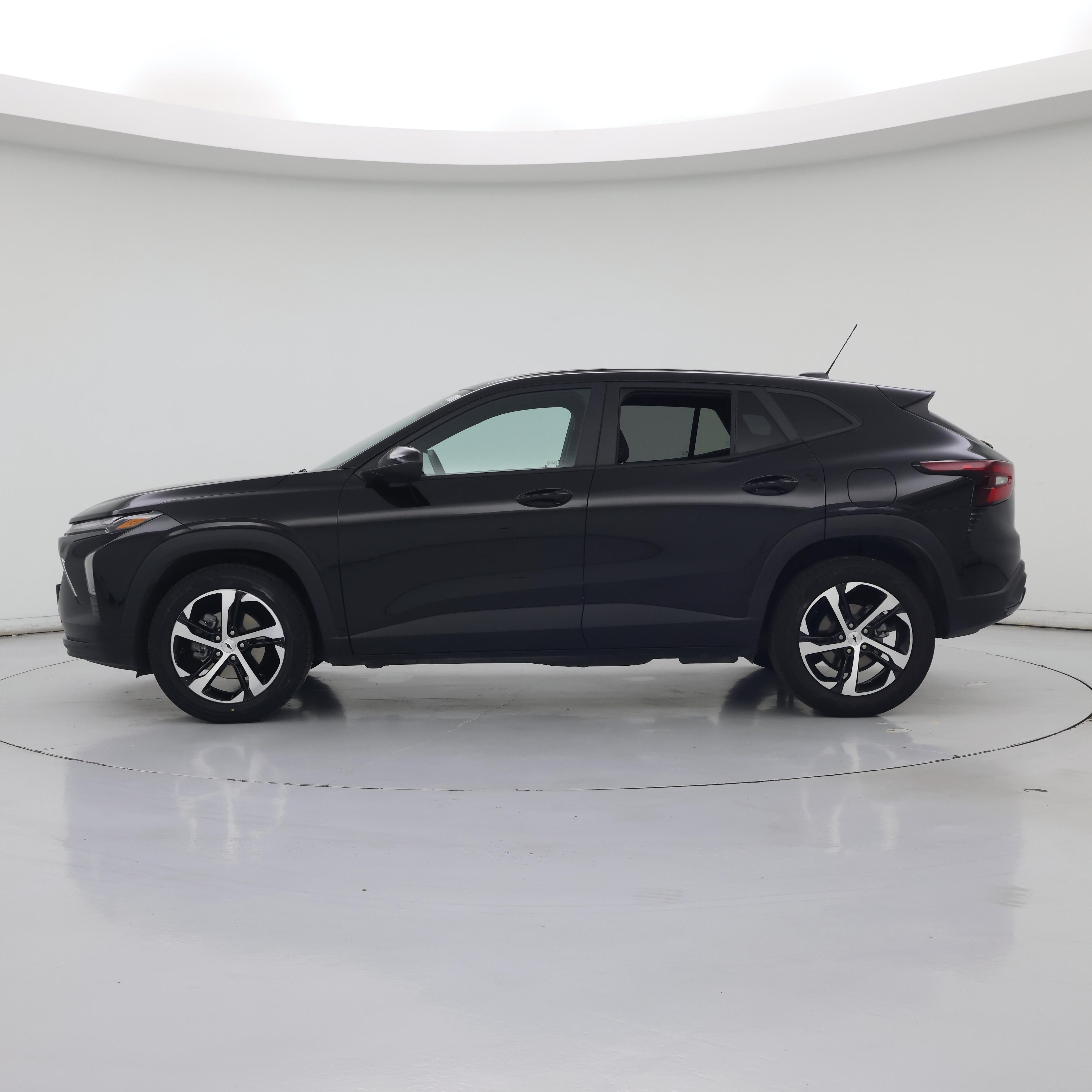 Thumbnail: 2025 Chevrolet Trax - 3