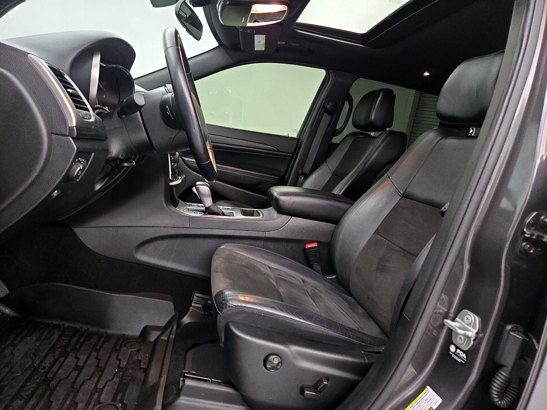 Thumbnail: 2021 Jeep Grand Cherokee - 11