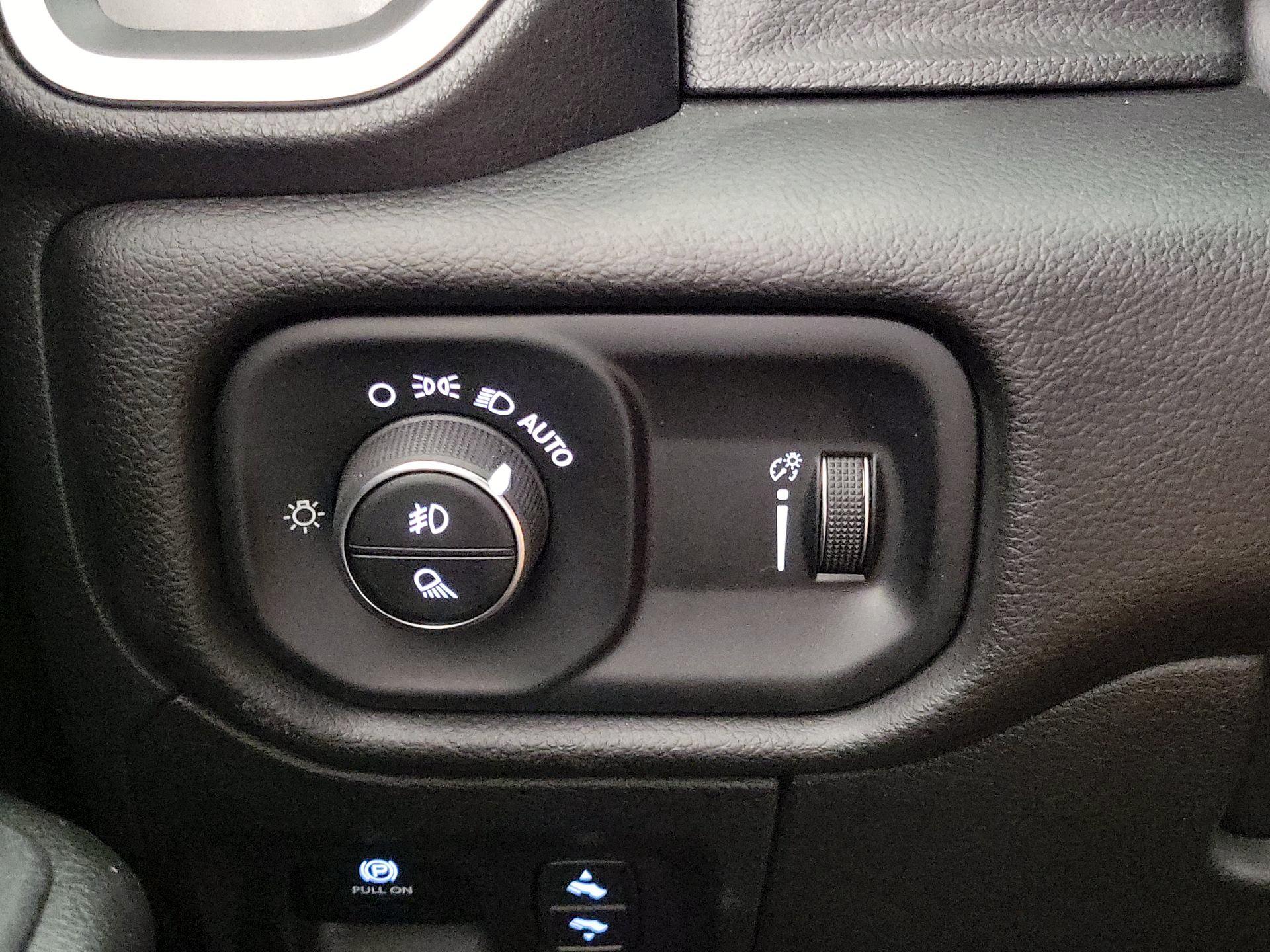Thumbnail: 2025 RAM 1500 - 13