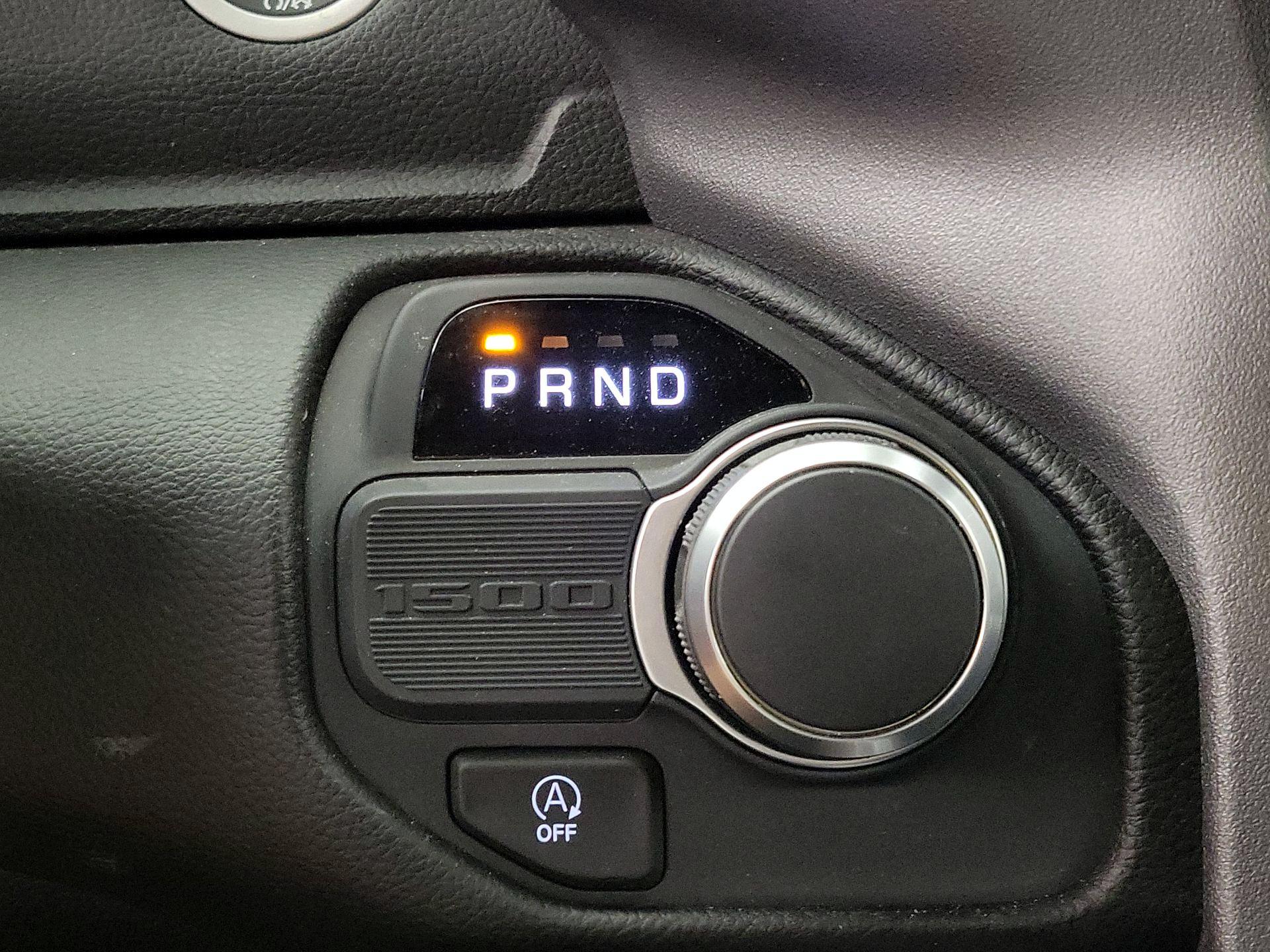 Thumbnail: 2025 RAM 1500 - 17