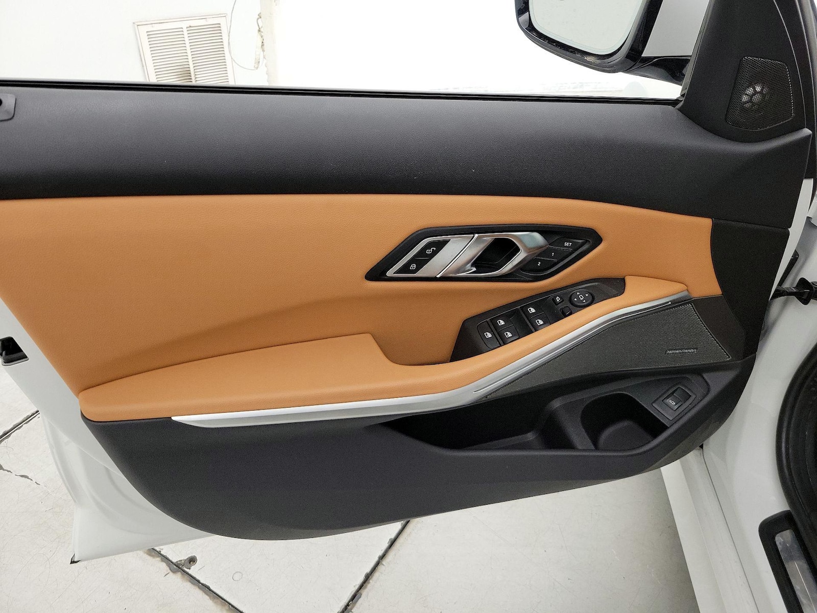 2023 BMW 3 Series 330i - Photo 13