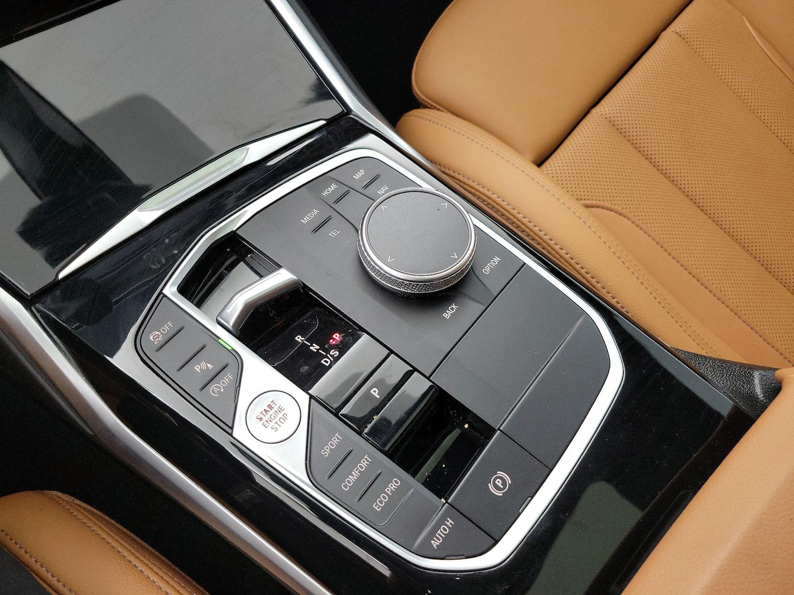 2023 BMW 3 Series 330i - Photo 19
