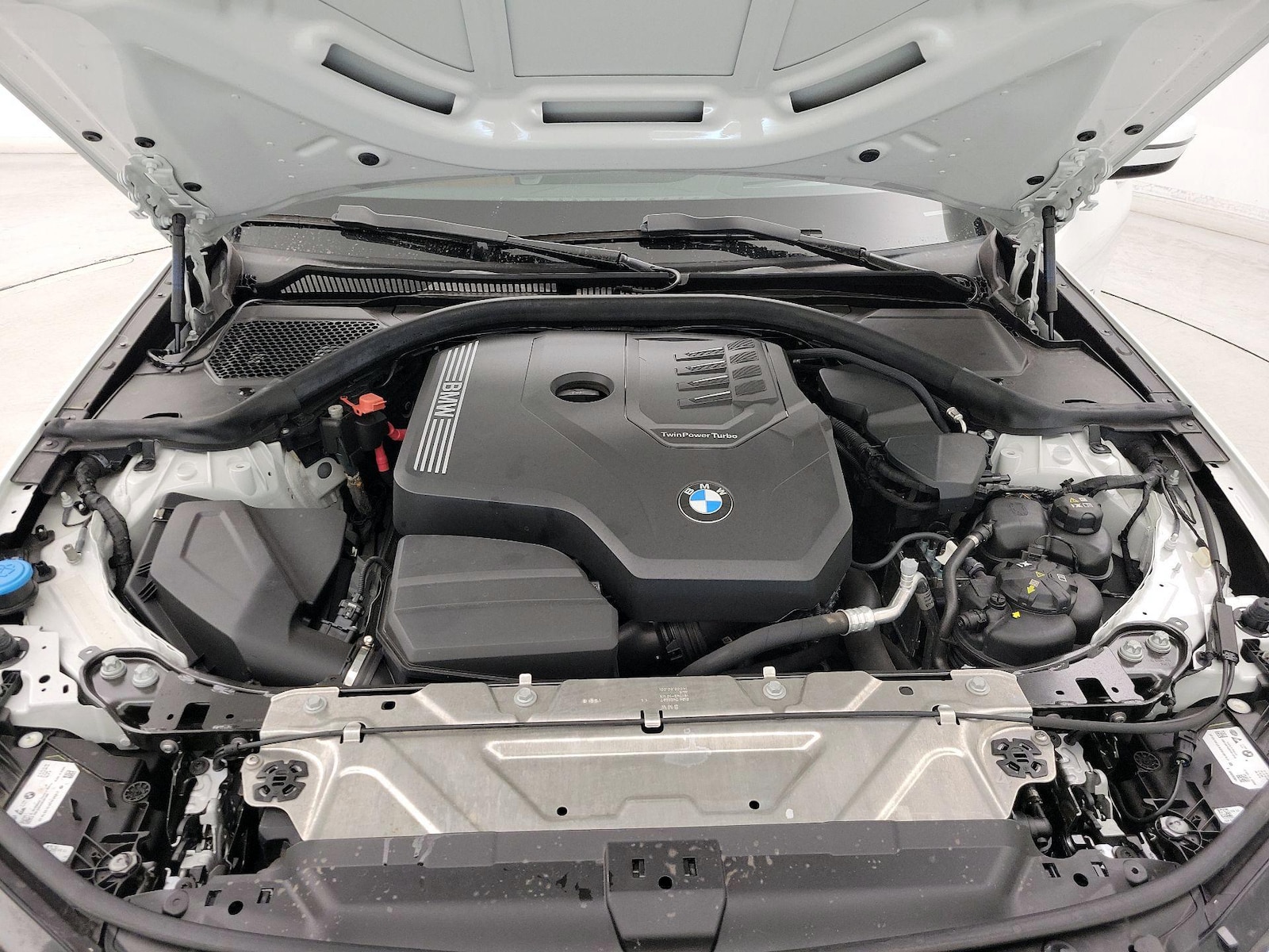 2023 BMW 3 Series 330i - Photo 24