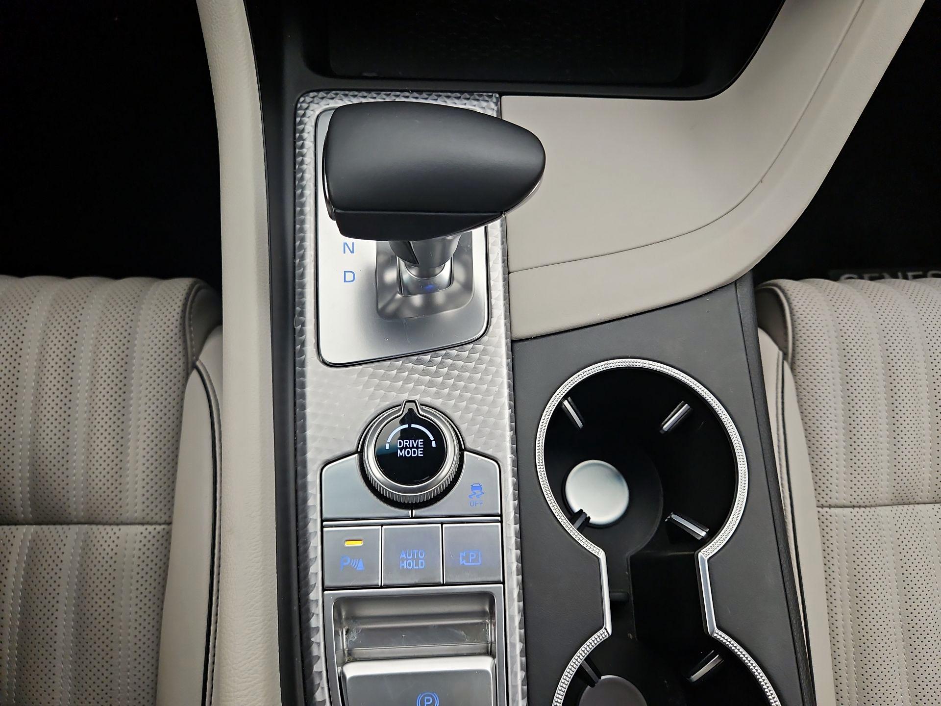 Thumbnail: 2023 Genesis G70 - 18