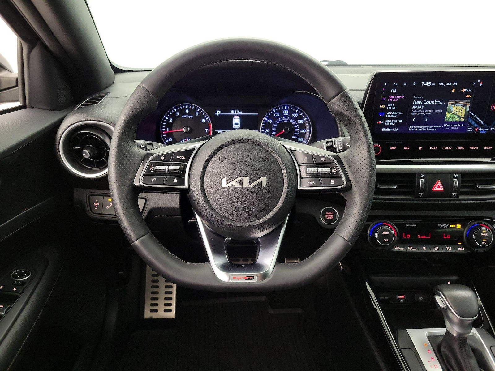 2024 Kia Forte GT-Line - Photo 11