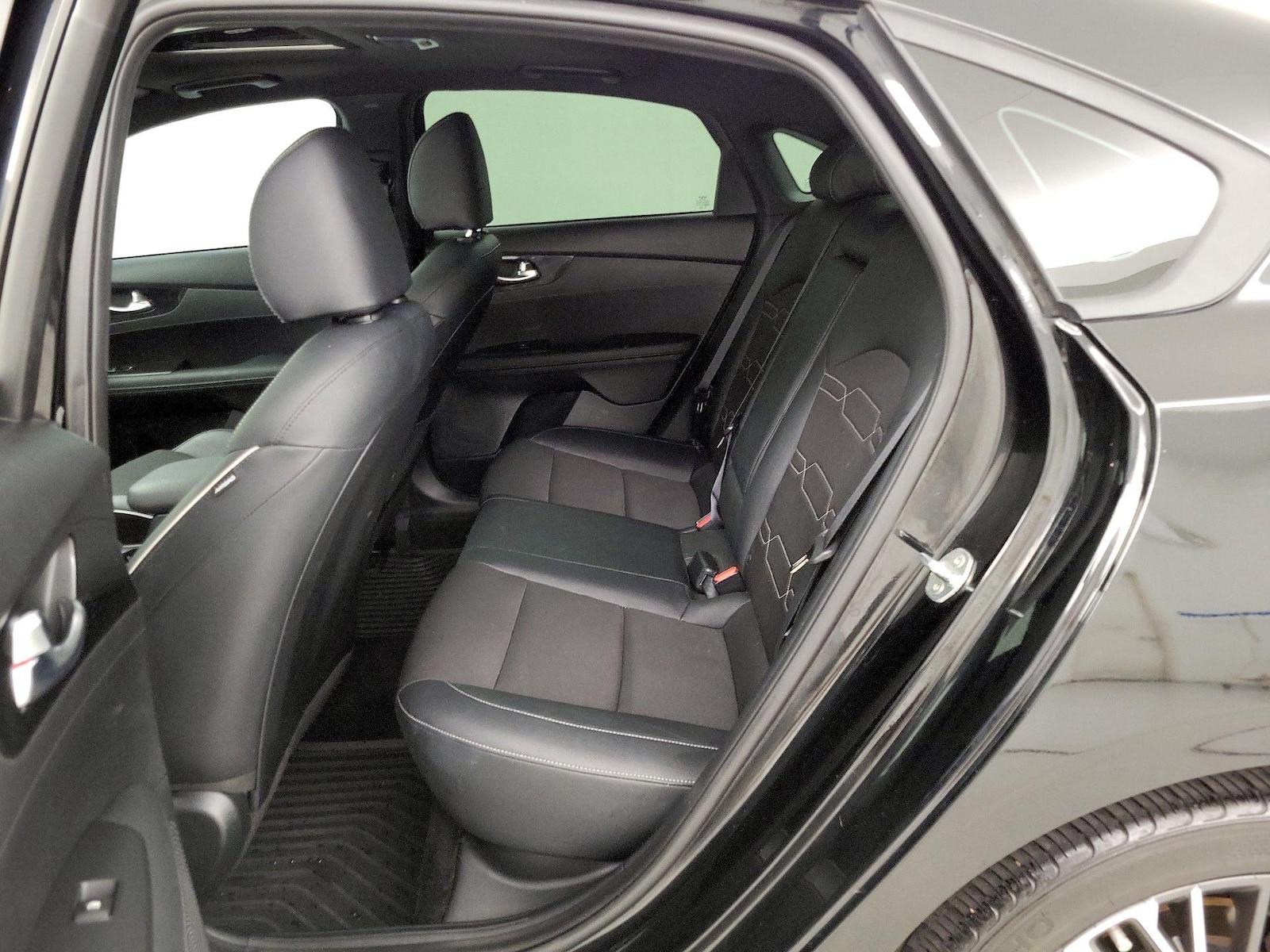 2024 Kia Forte GT-Line - Photo 21