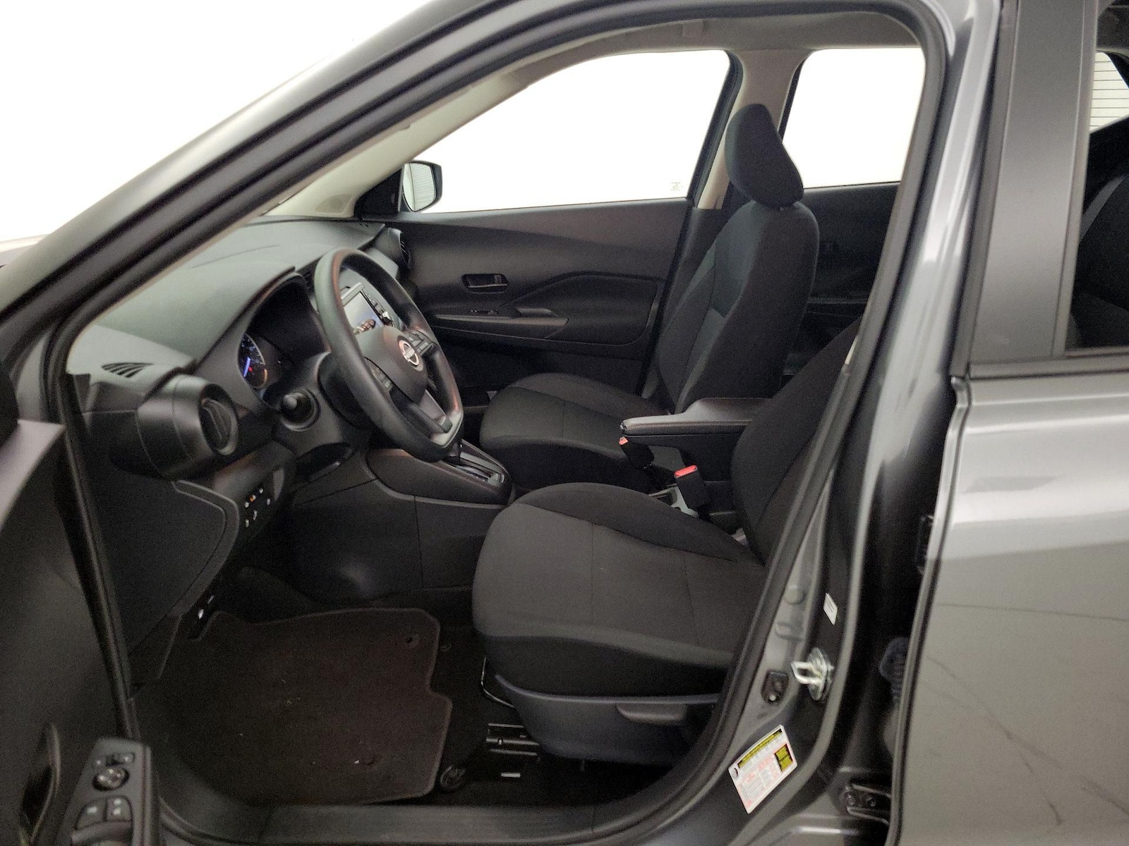 2025 Nissan KICKS PLAY Base - Photo 12