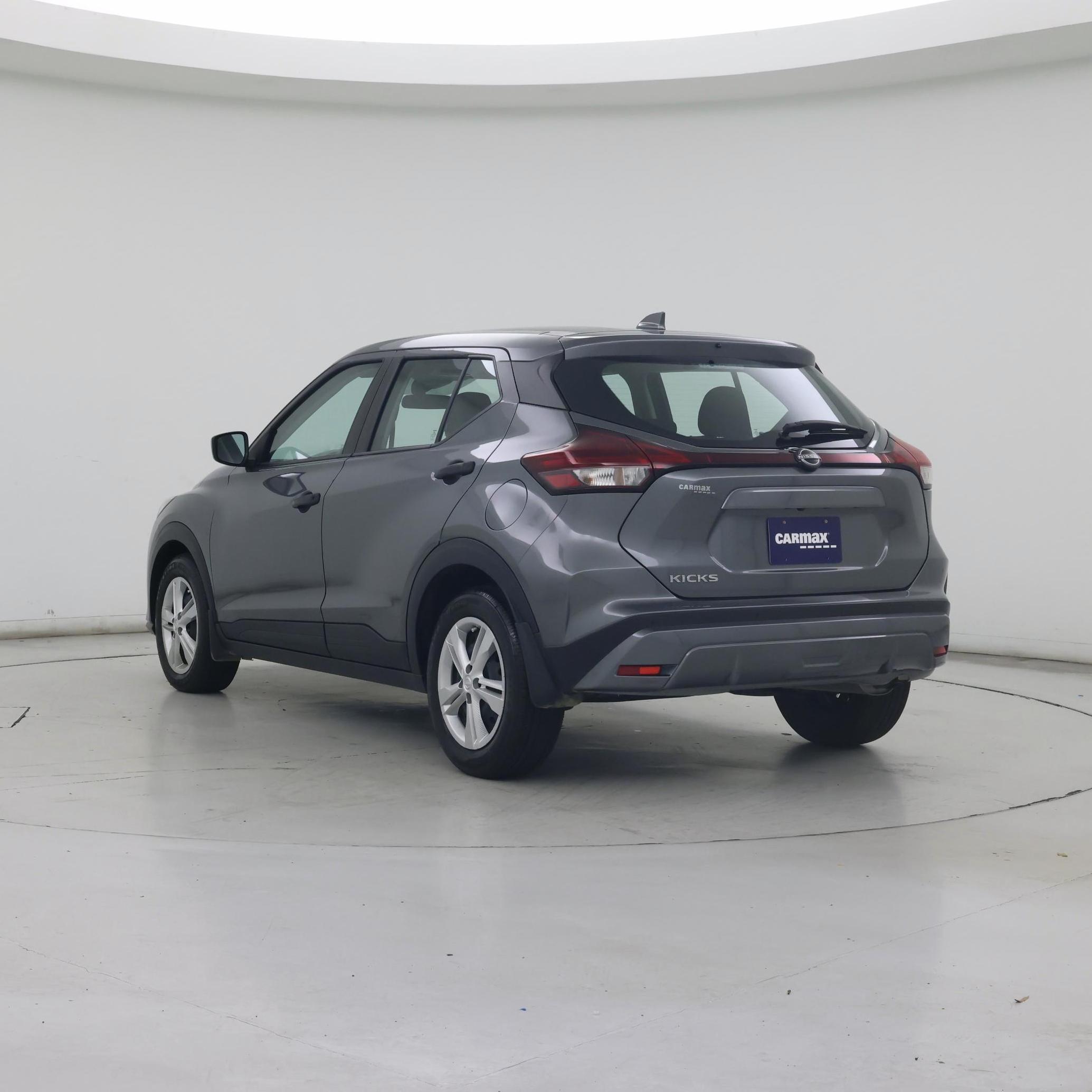 Thumbnail: 2025 Nissan Kicks - 2