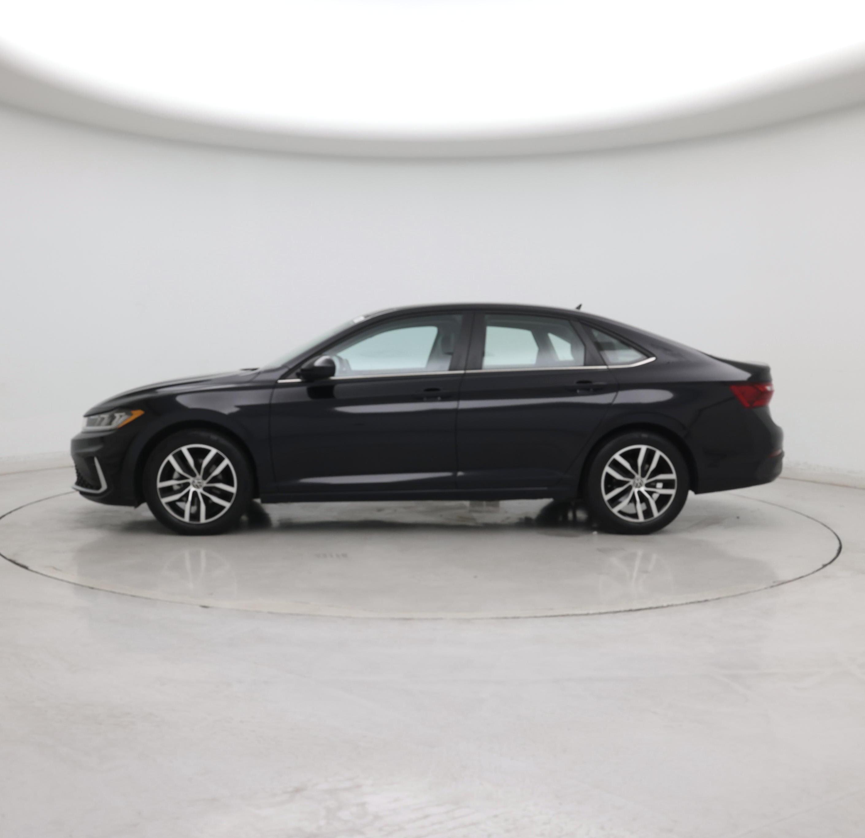 Thumbnail: 2025 Volkswagen Jetta - 3